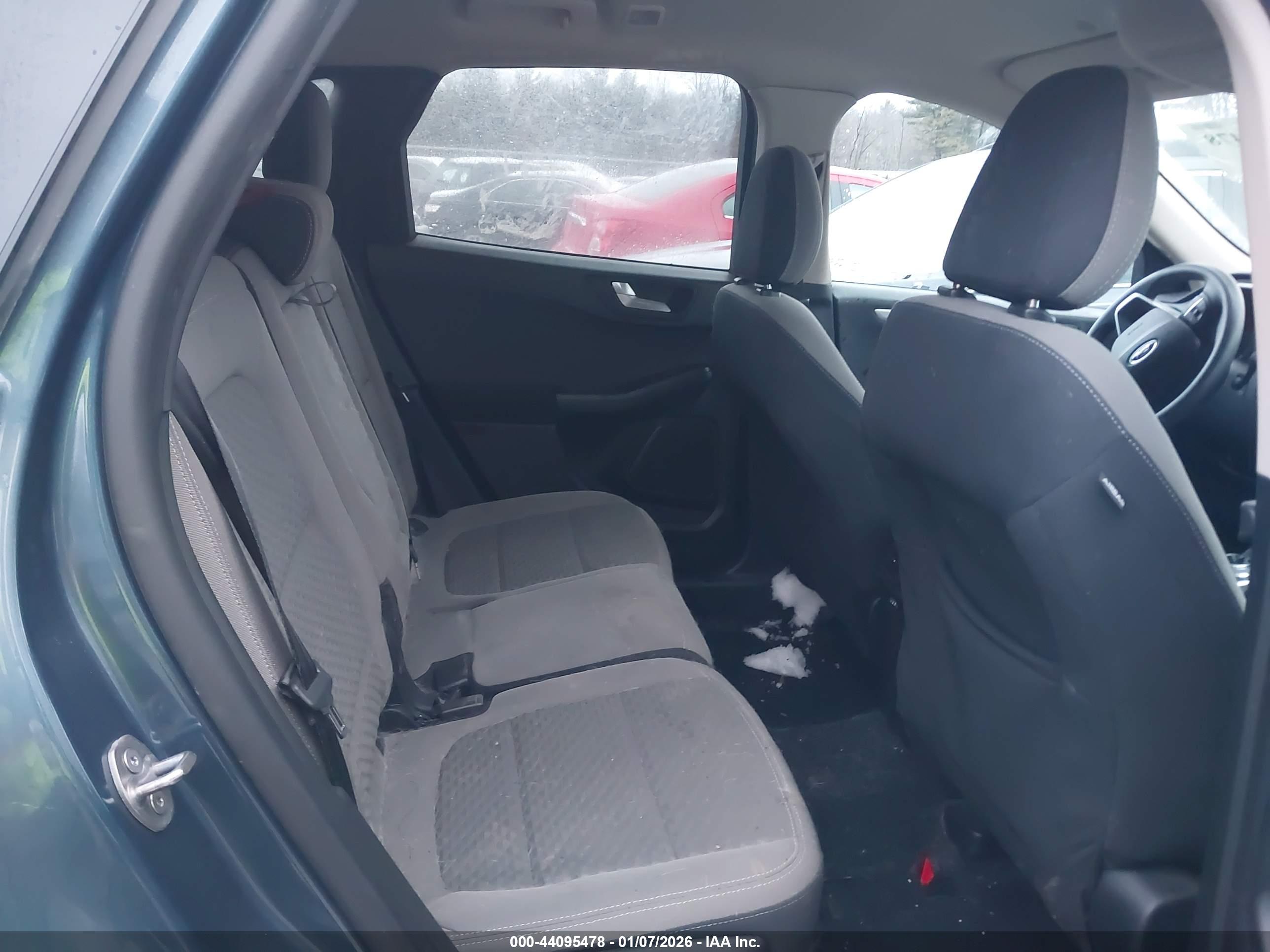 FORD ESCAPE image 8