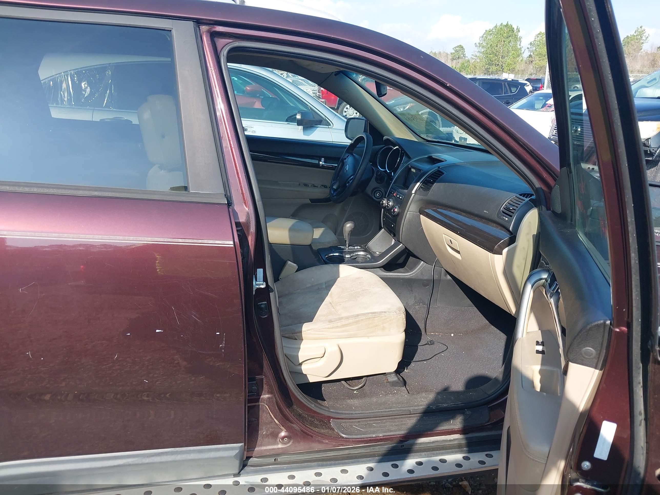 KIA SORENTO image 5