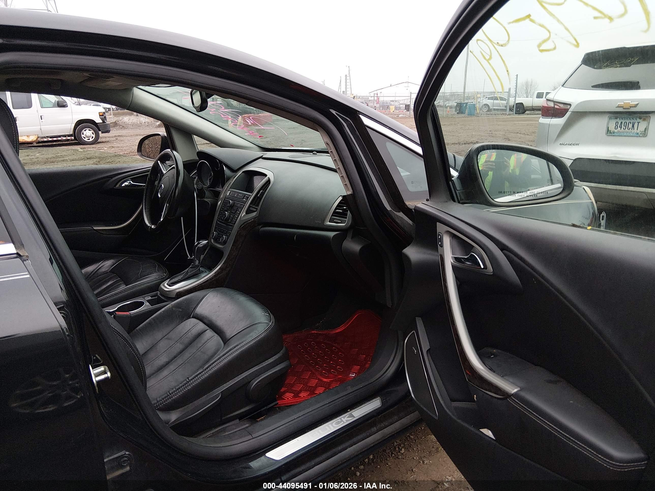 BUICK VERANO image 5