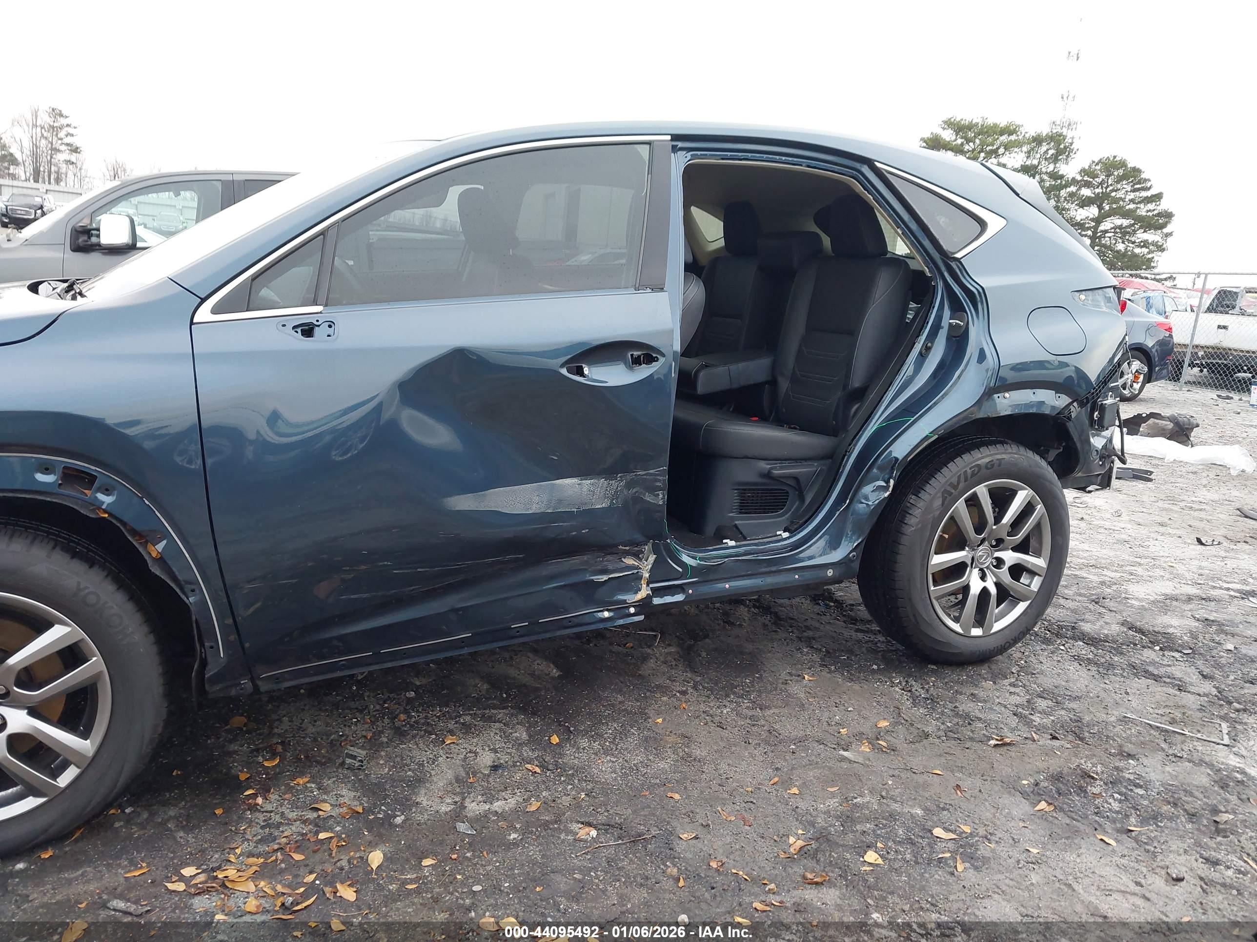 LEXUS NX image 6