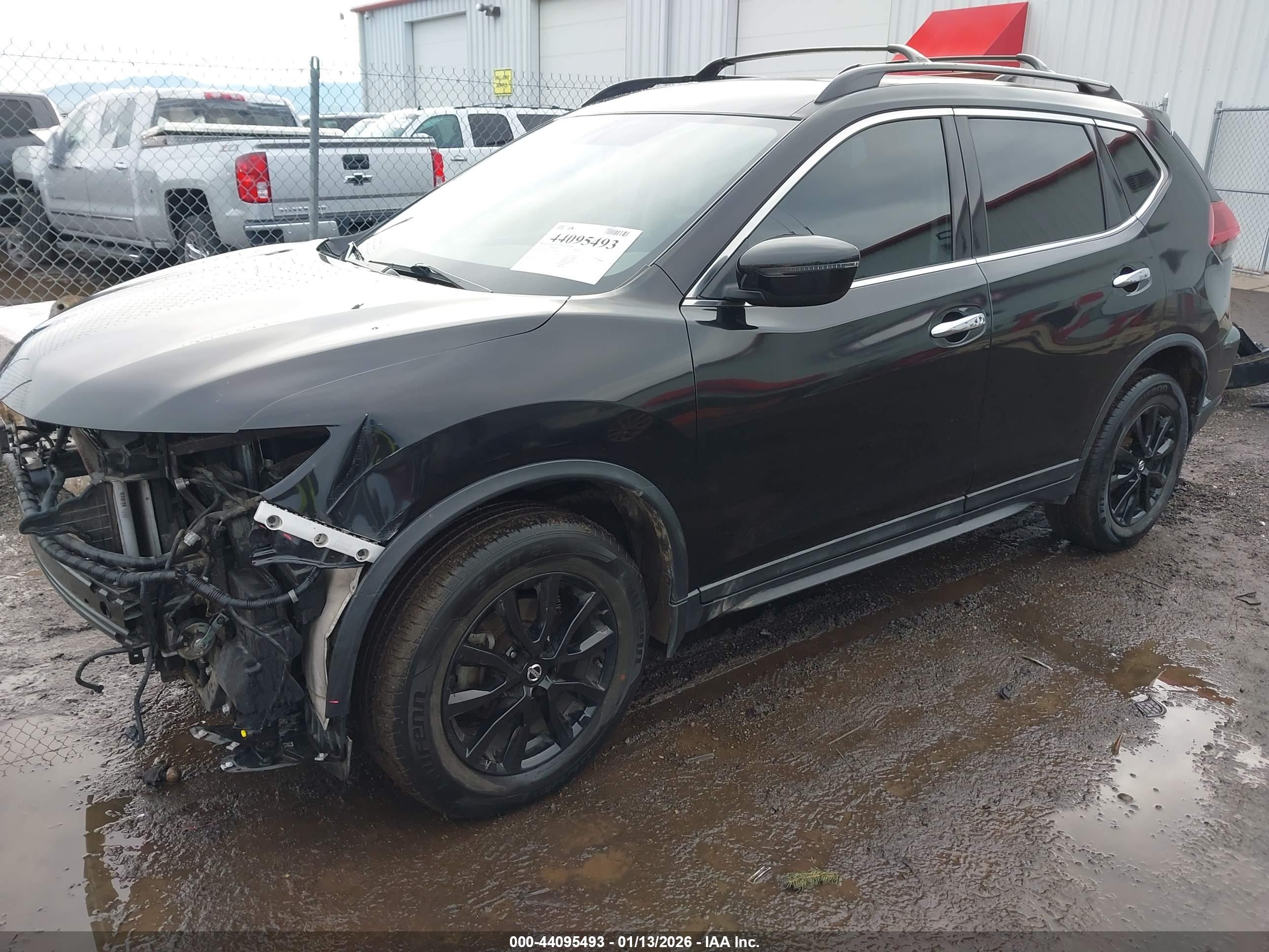 NISSAN ROGUE image 2