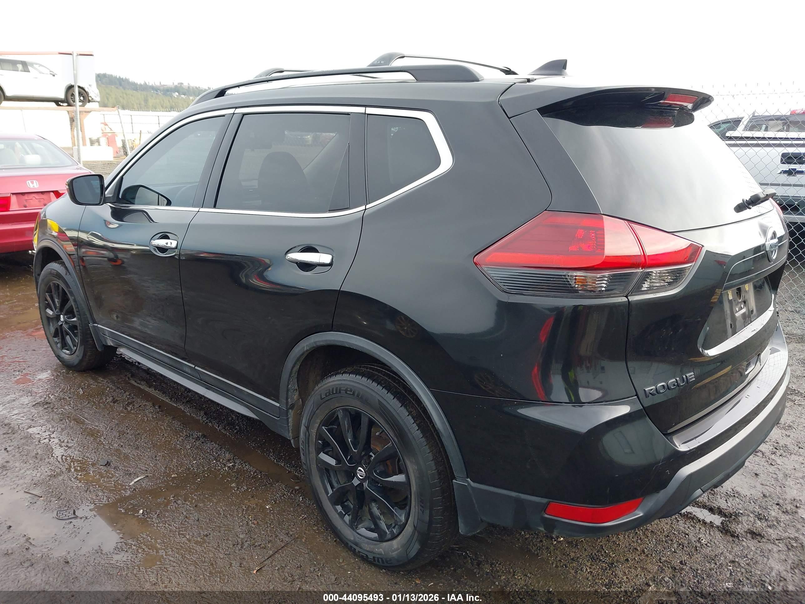 NISSAN ROGUE image 3