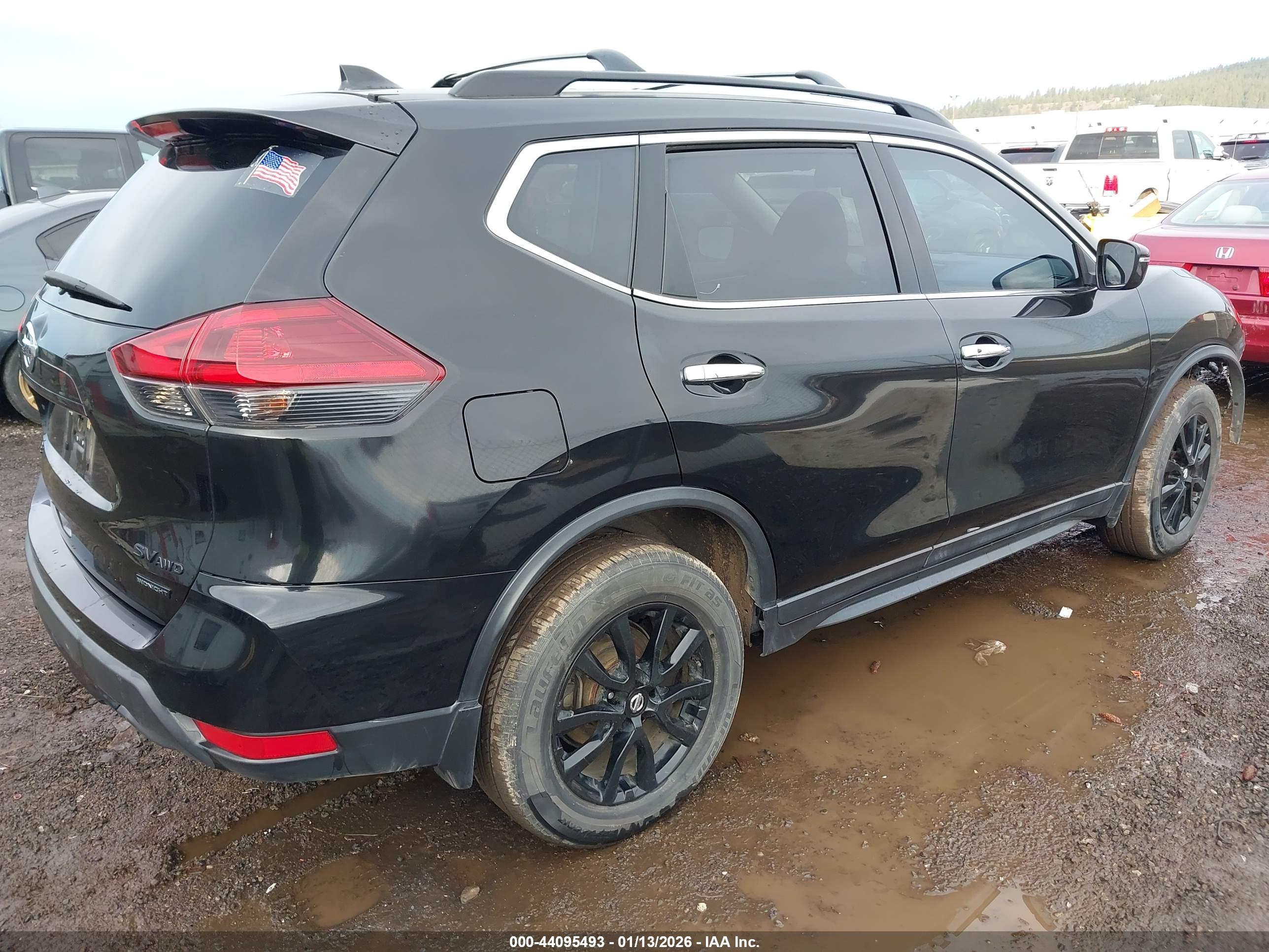 NISSAN ROGUE image 4