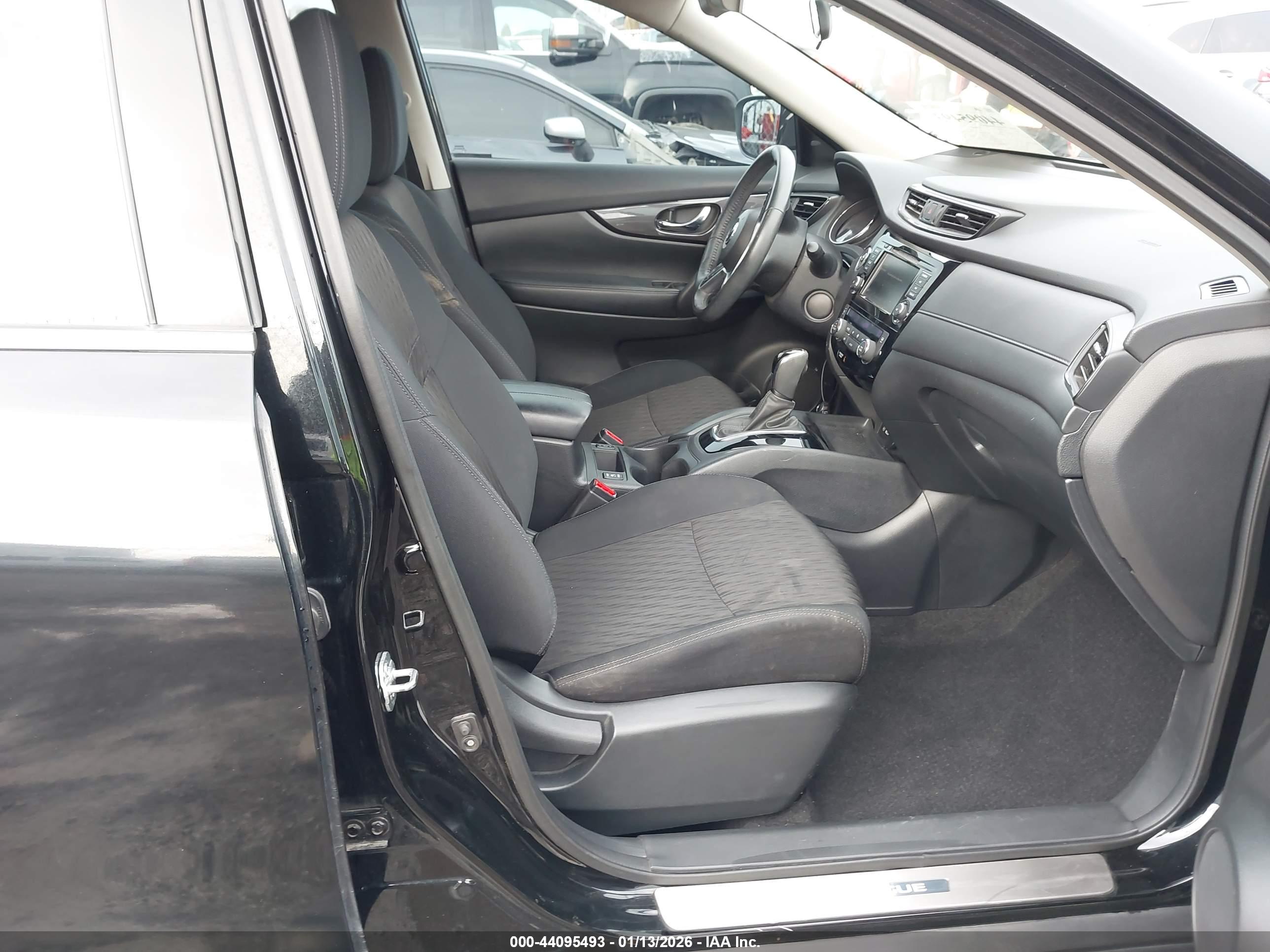 NISSAN ROGUE image 5
