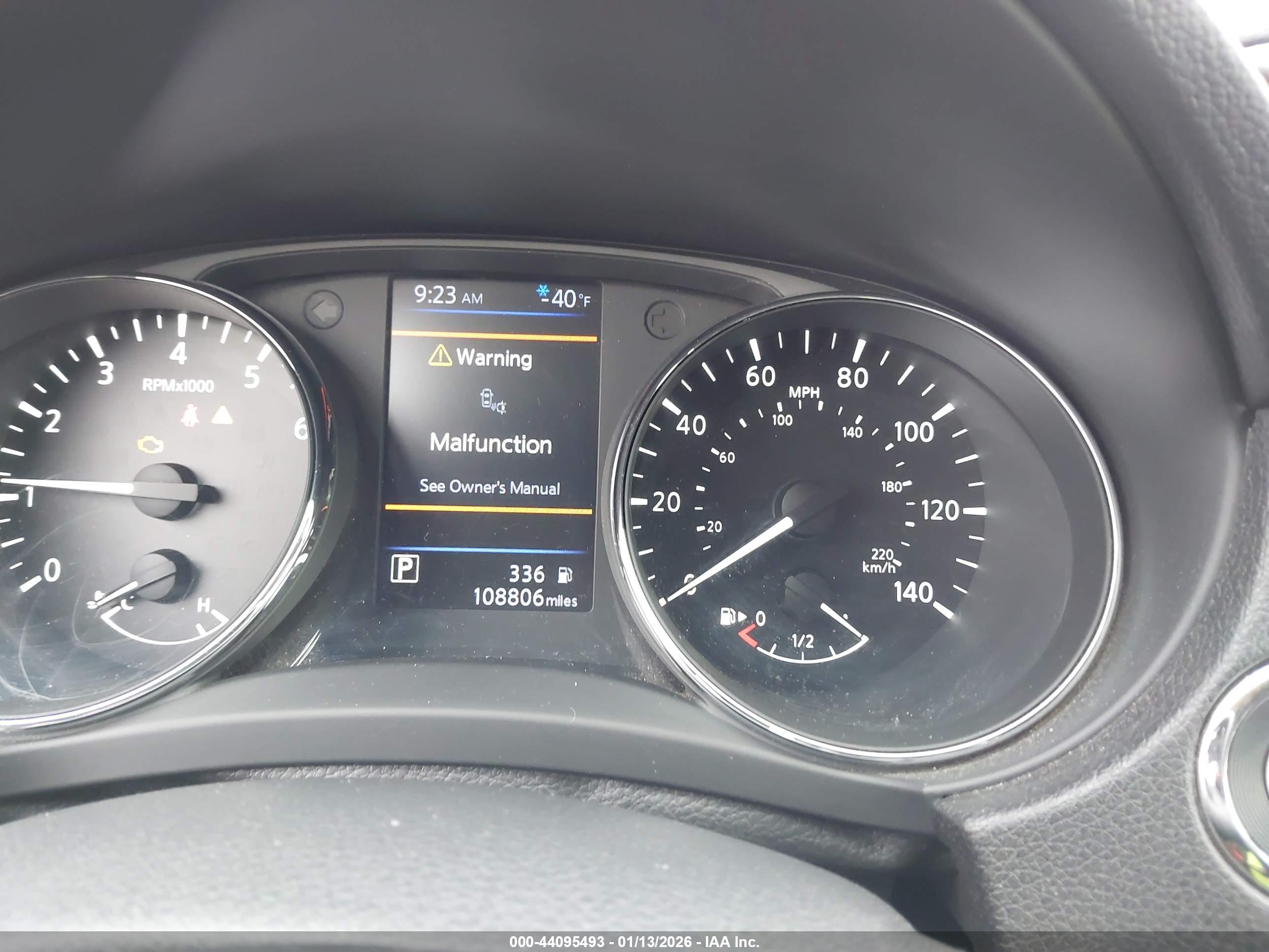 NISSAN ROGUE image 7