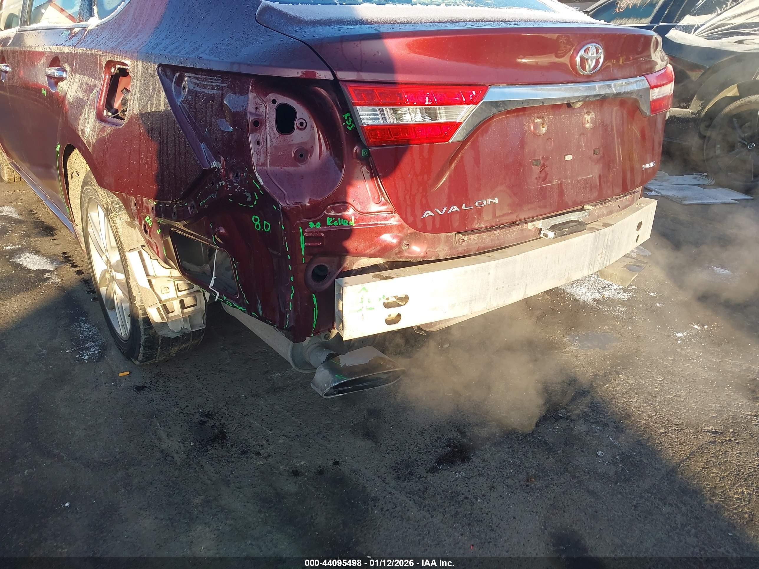 TOYOTA AVALON image 6