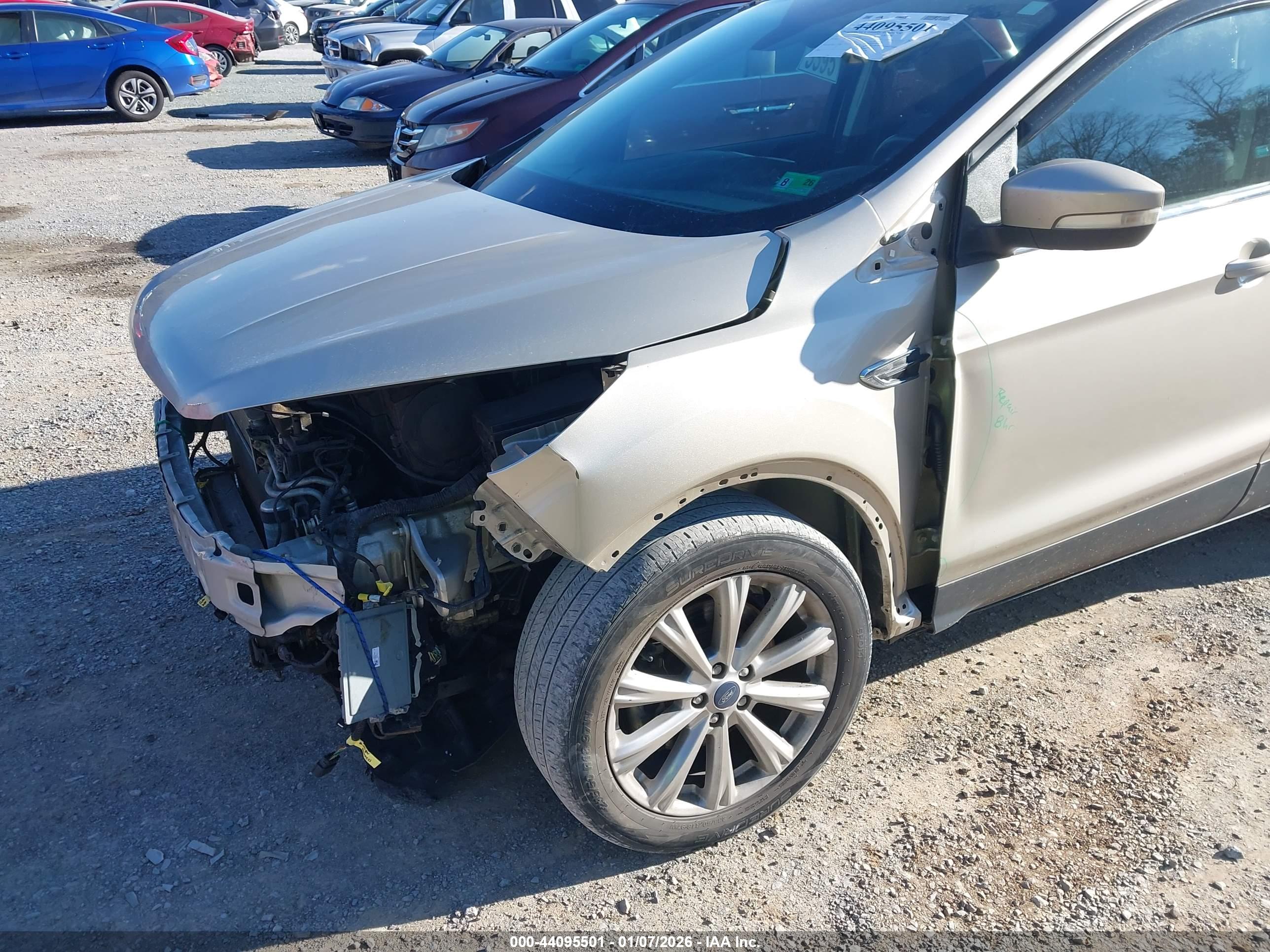 FORD ESCAPE image 6