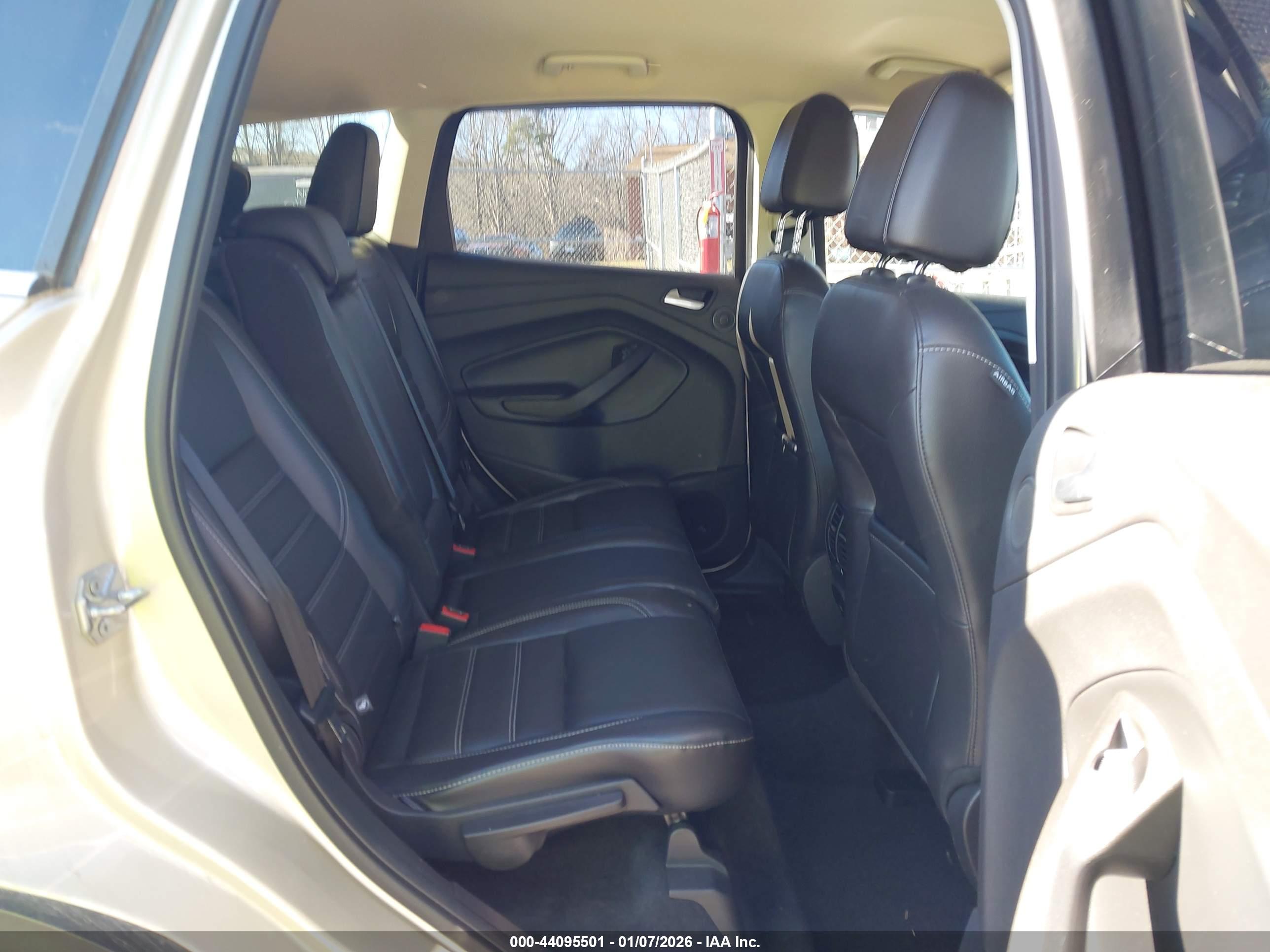 FORD ESCAPE image 8