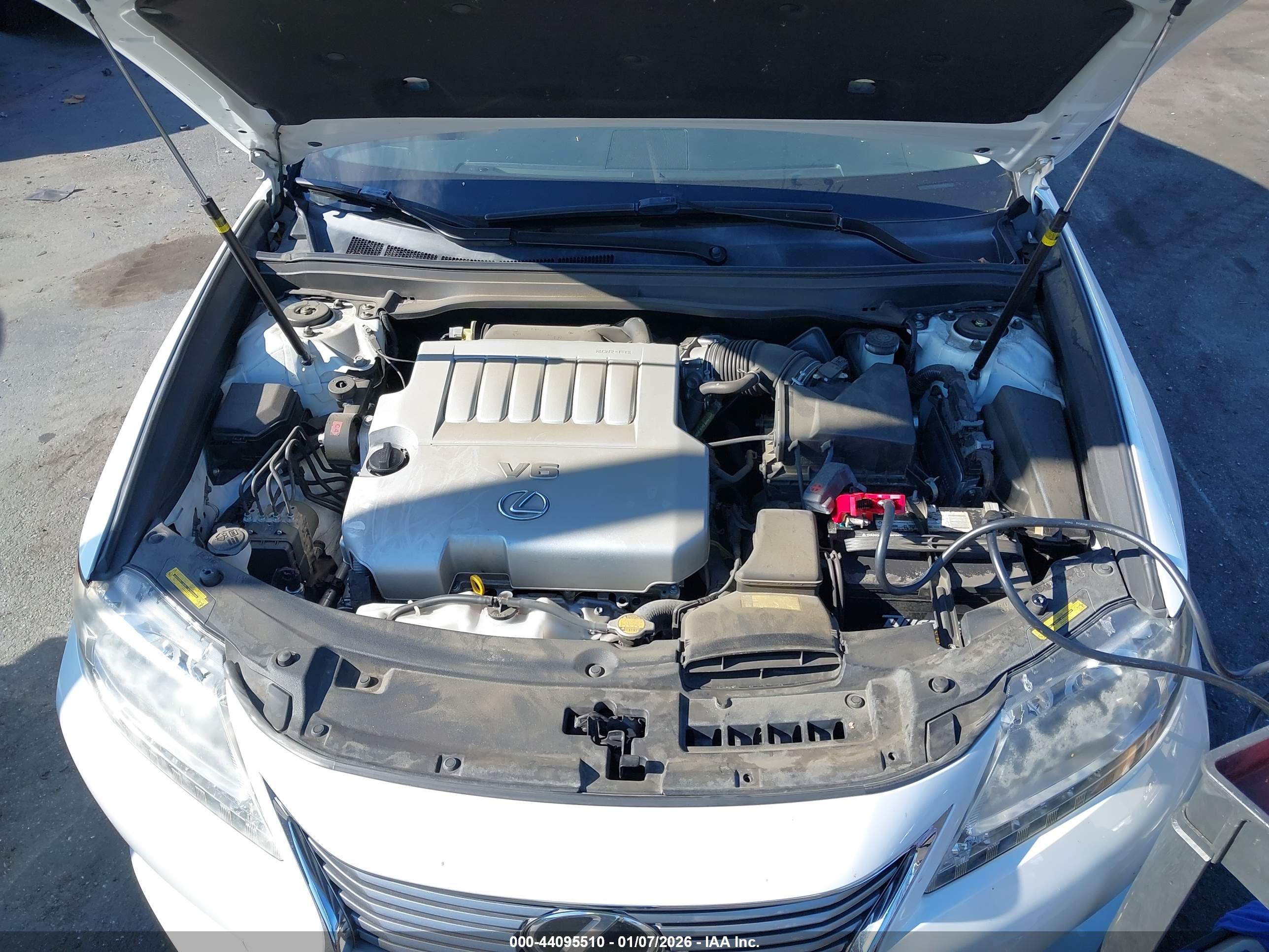 LEXUS ES image 10