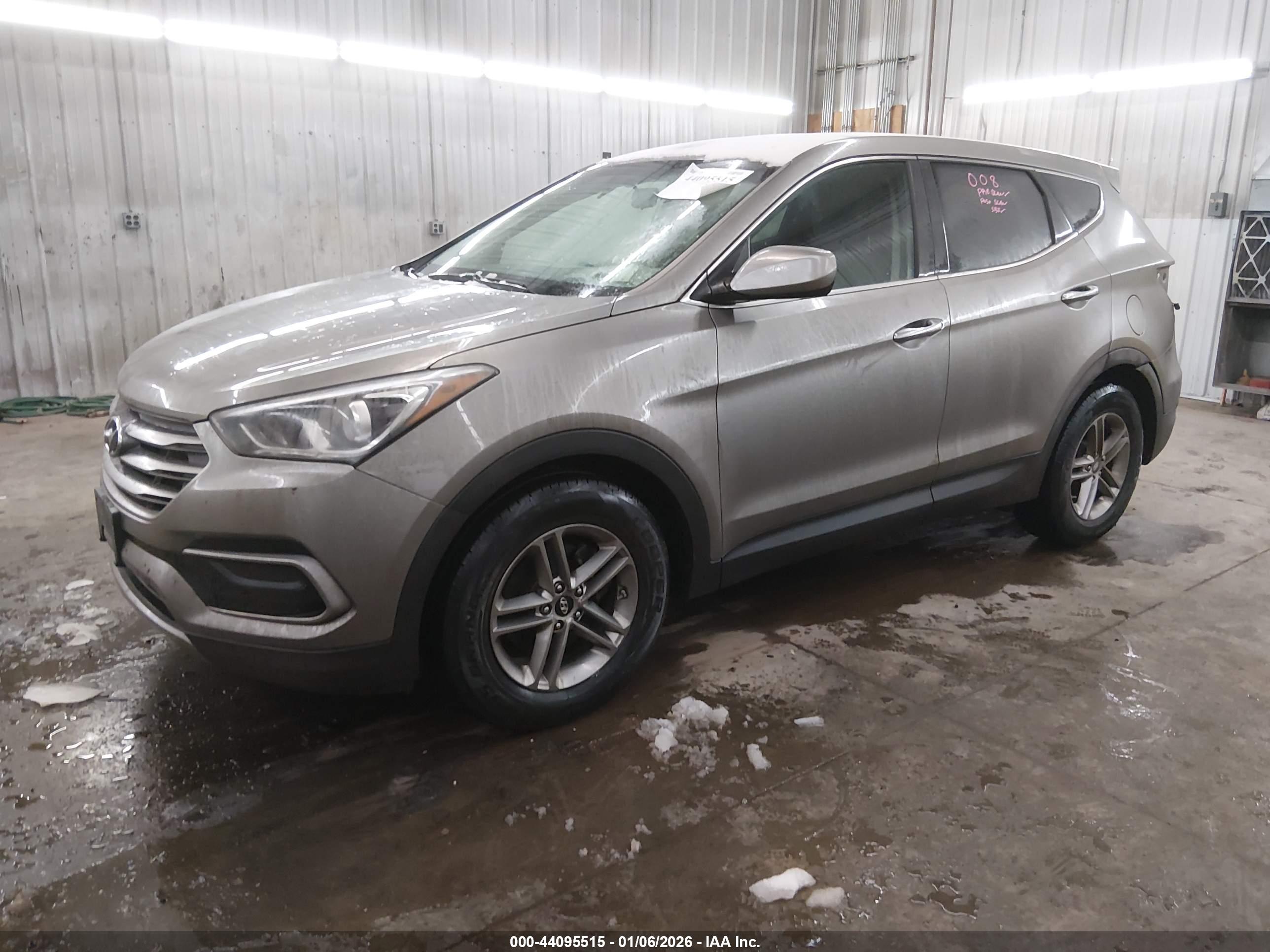 HYUNDAI SANTA image 2