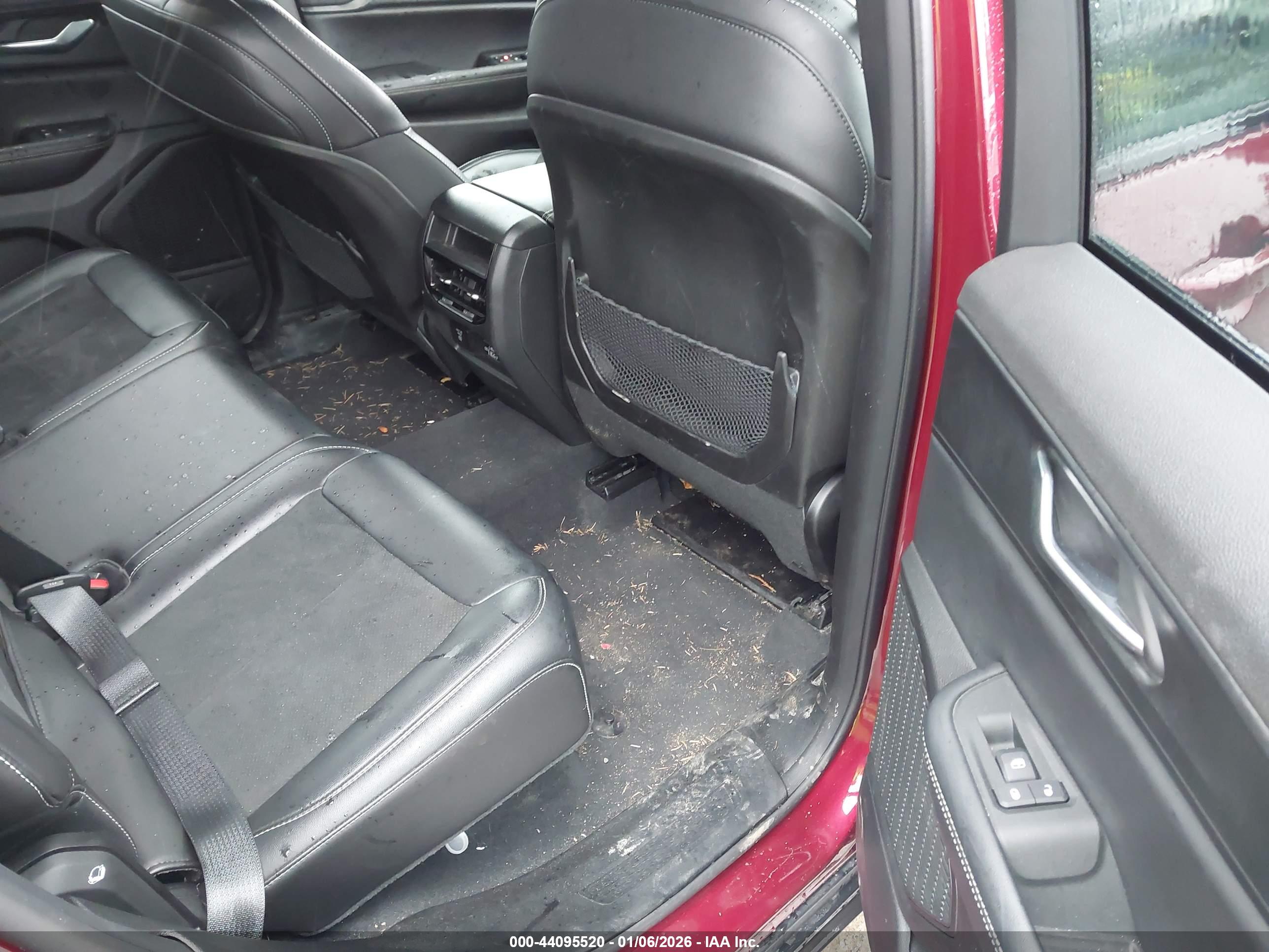JEEP GRAND image 8