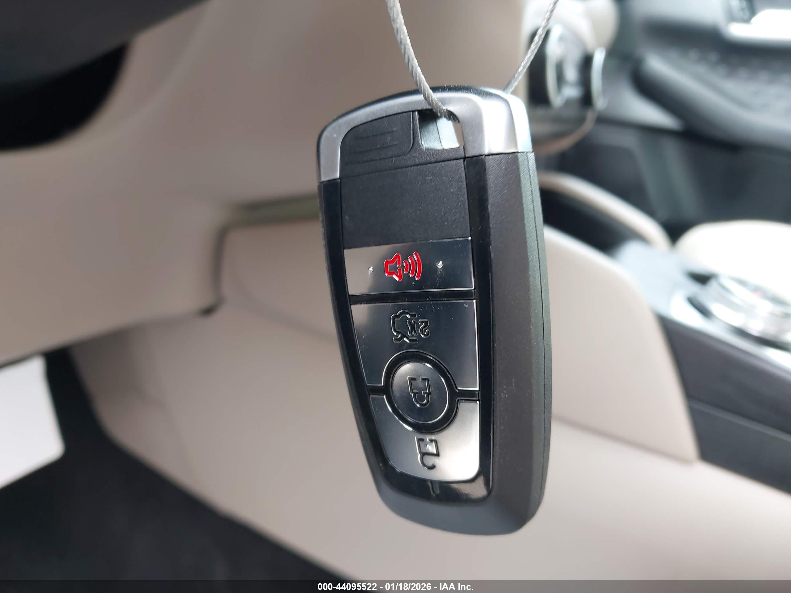 FORD ESCAPE image 11