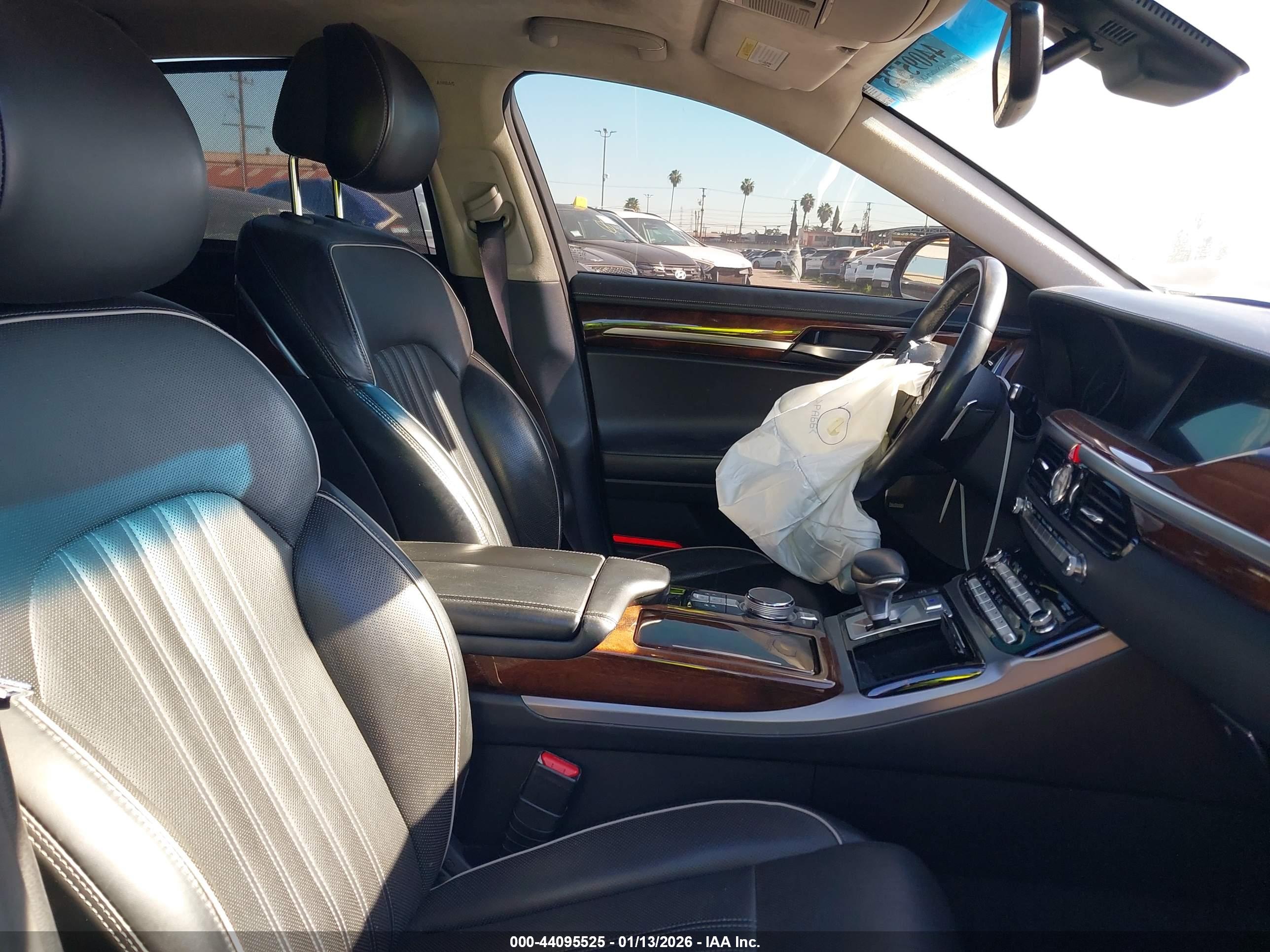 GENESIS G90 image 5