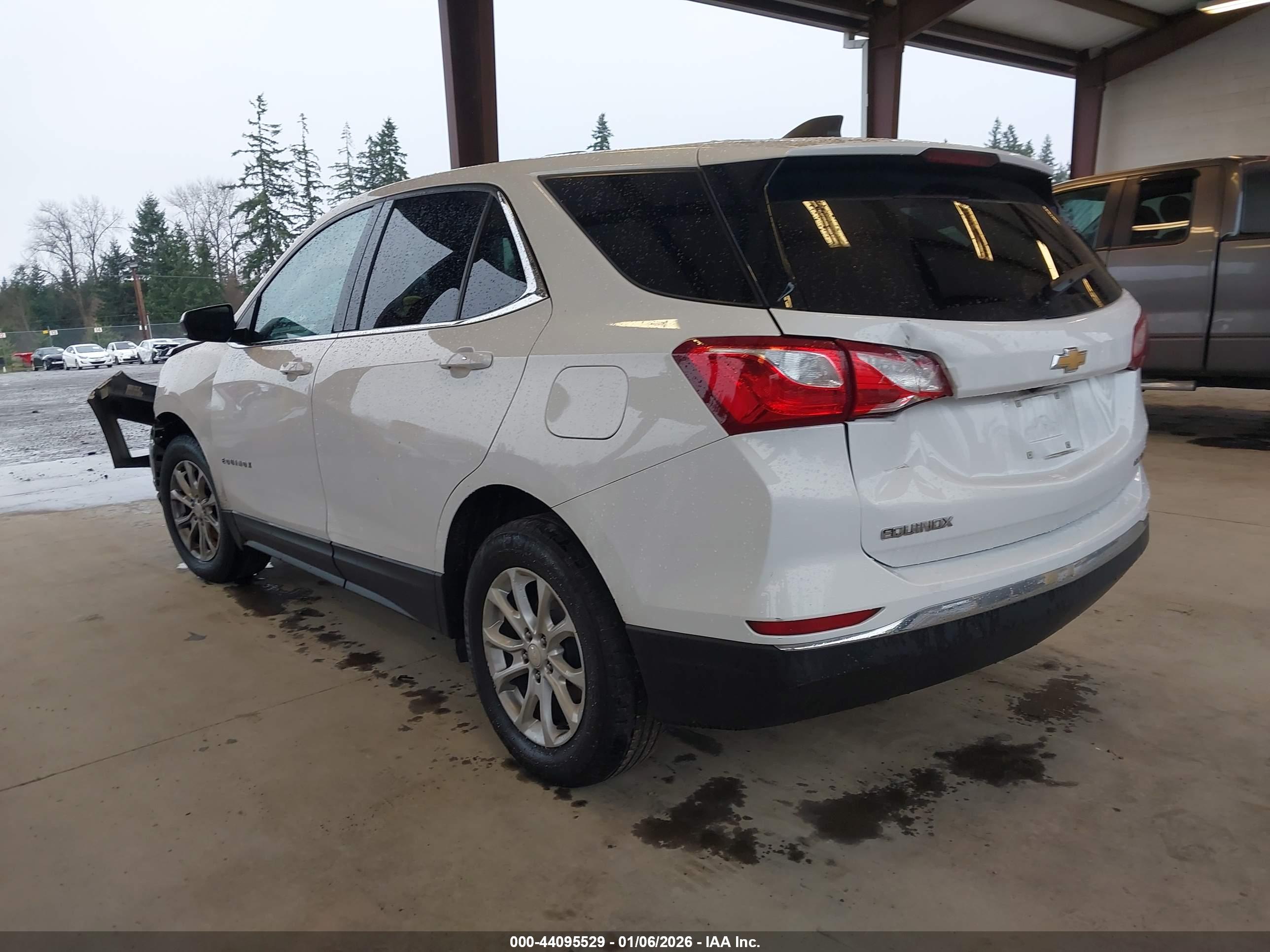 CHEVROLET EQUINOX image 3
