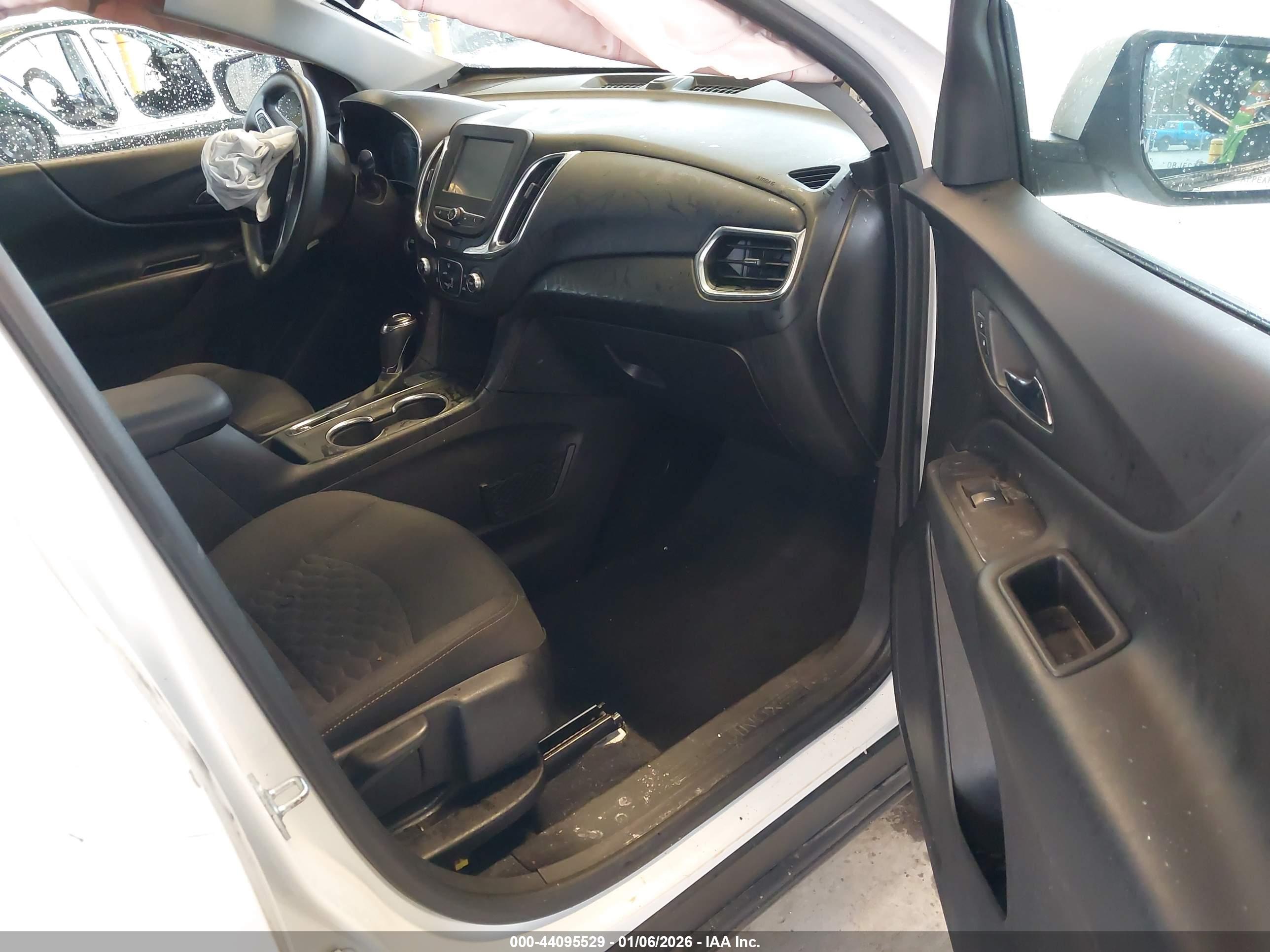 CHEVROLET EQUINOX image 5