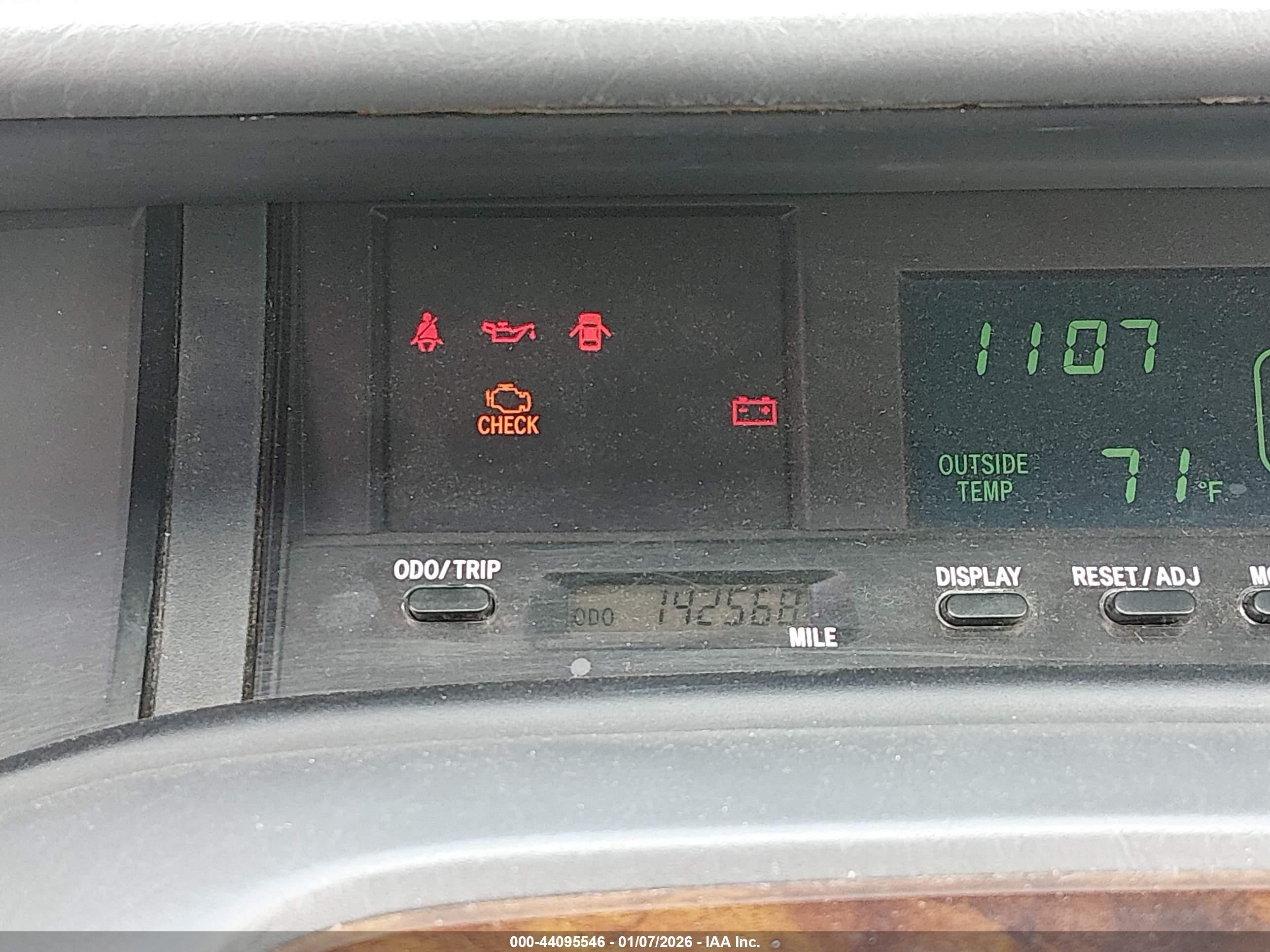 TOYOTA AVALON image 7