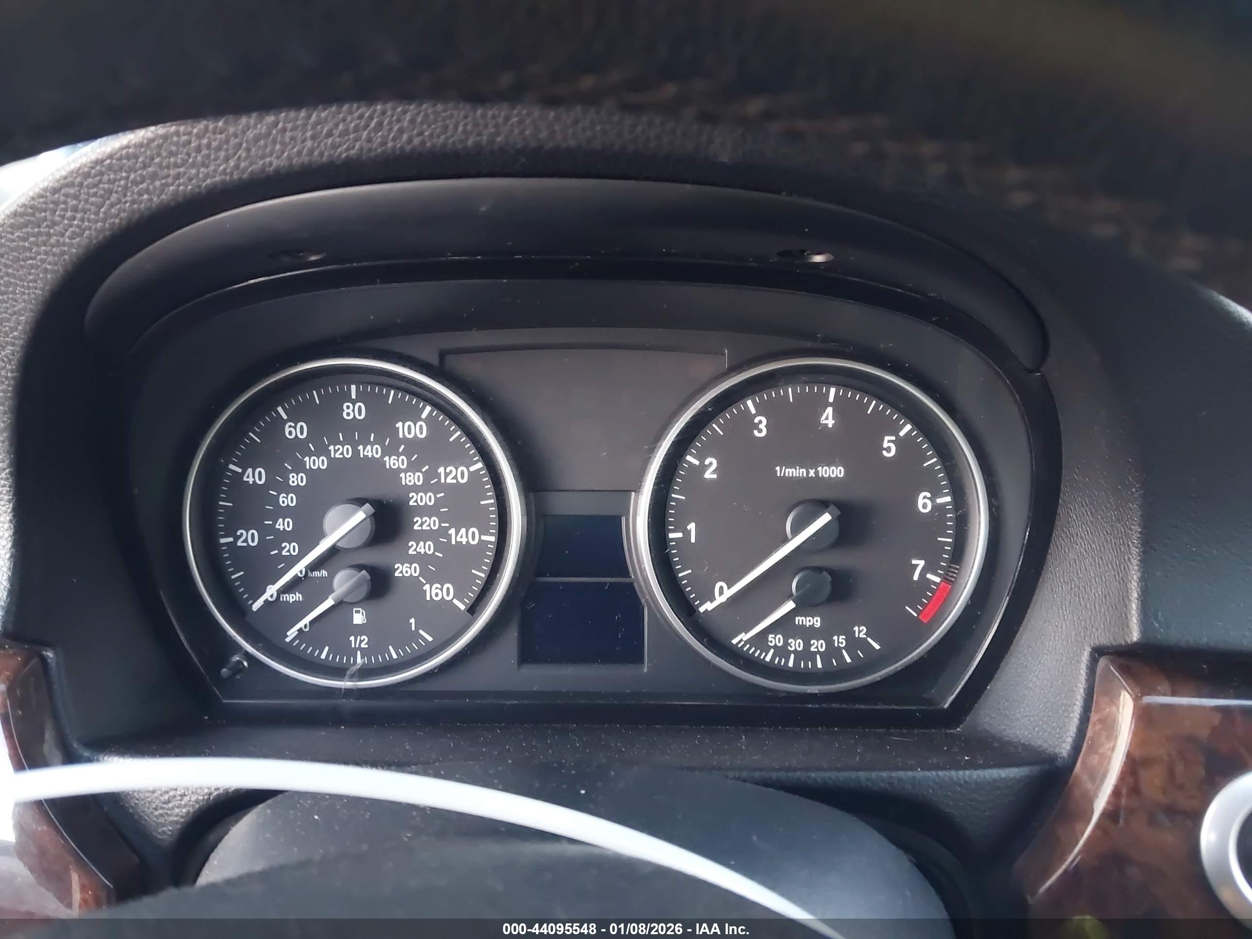 BMW 328XI image 7