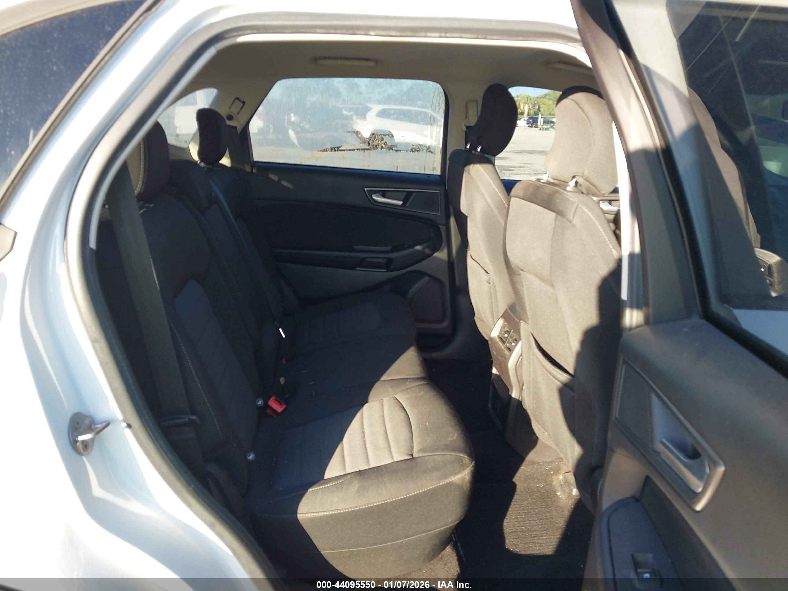 FORD EDGE image 8