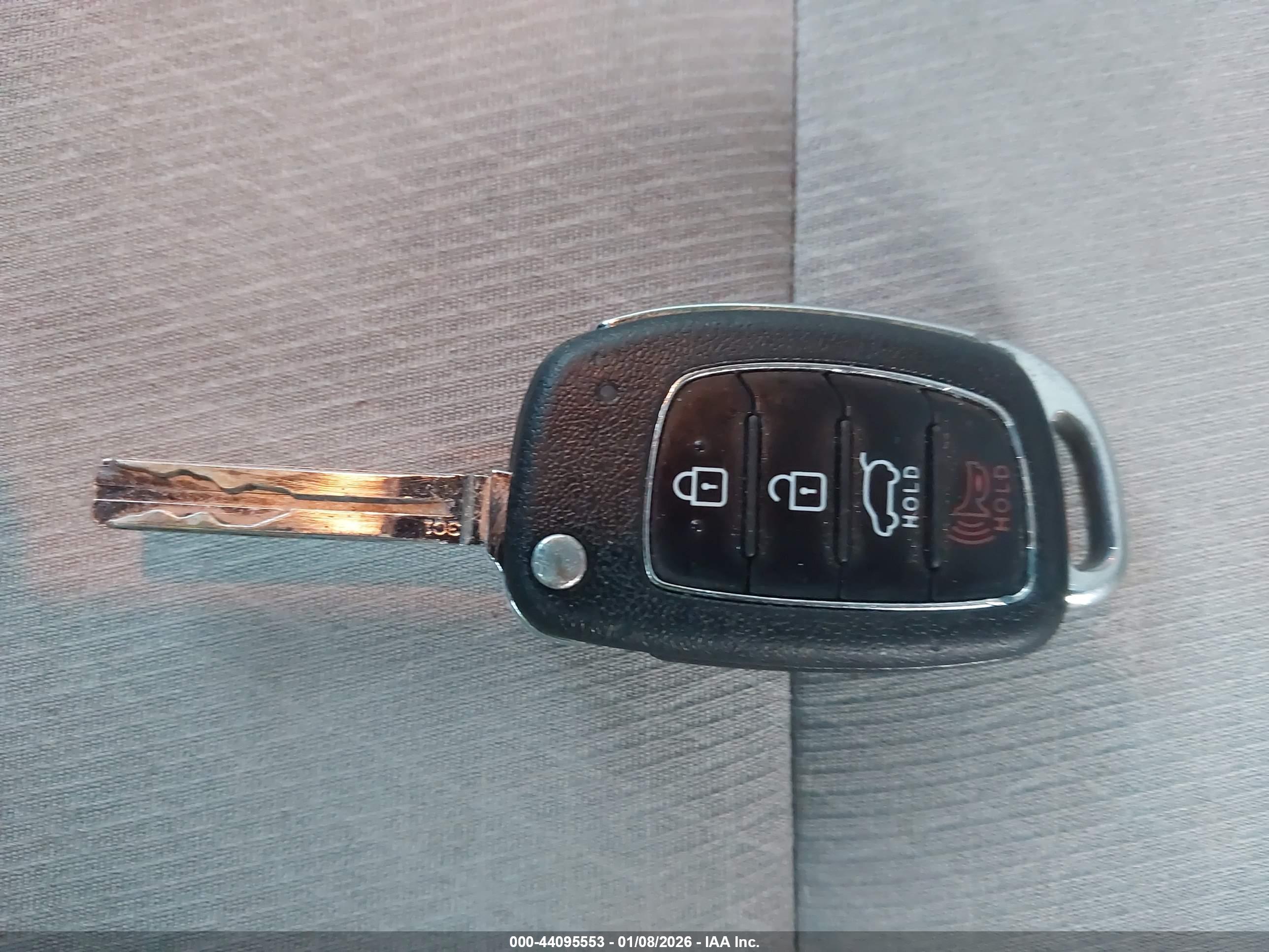 HYUNDAI TUCSON image 11