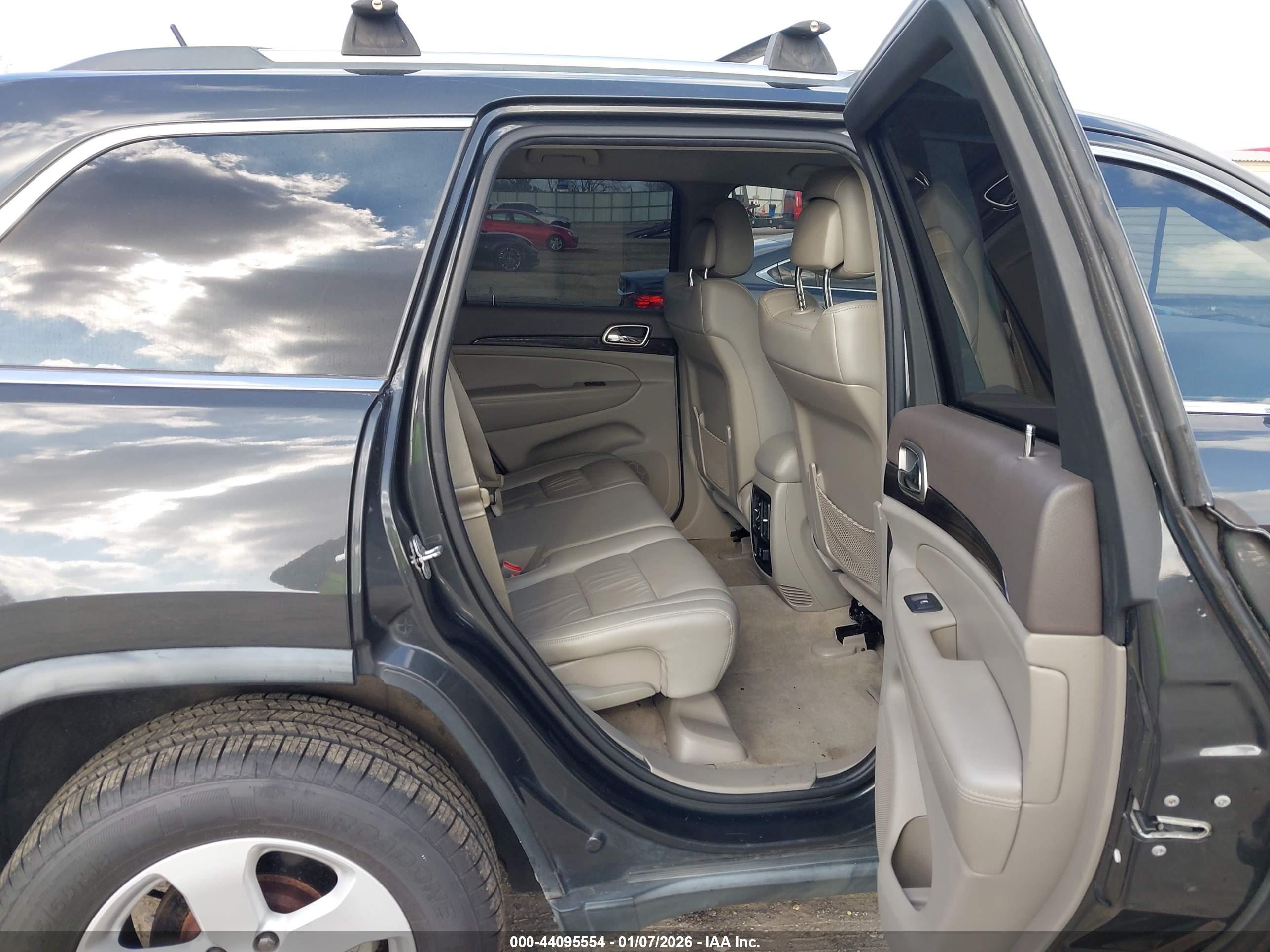 JEEP GRAND image 8