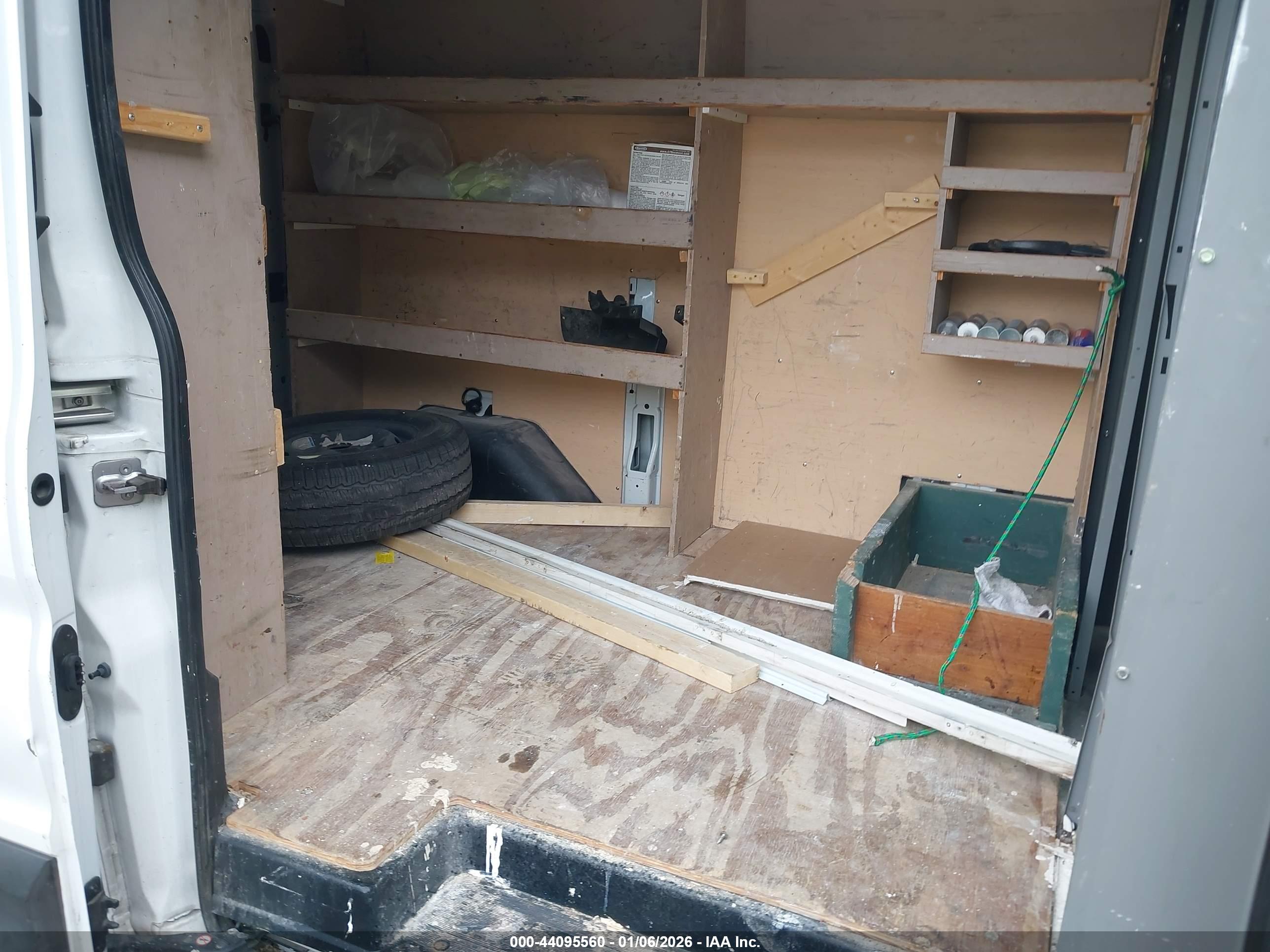FORD TRANSIT-250 image 8