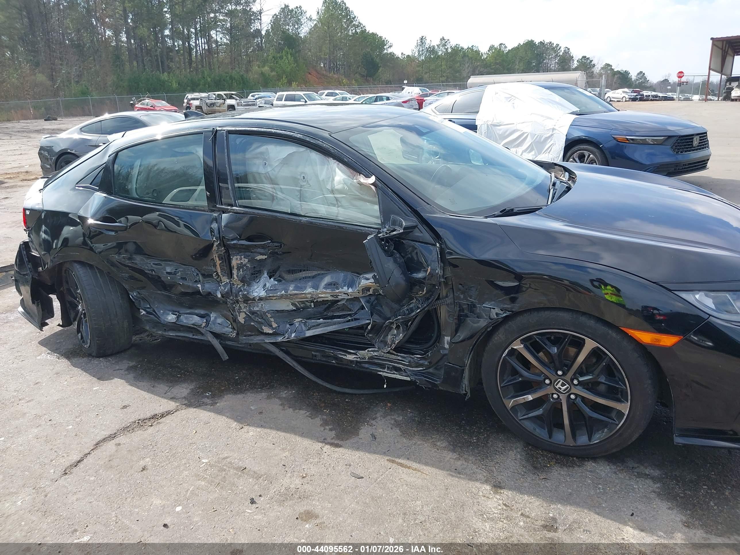 HONDA CIVIC image 6