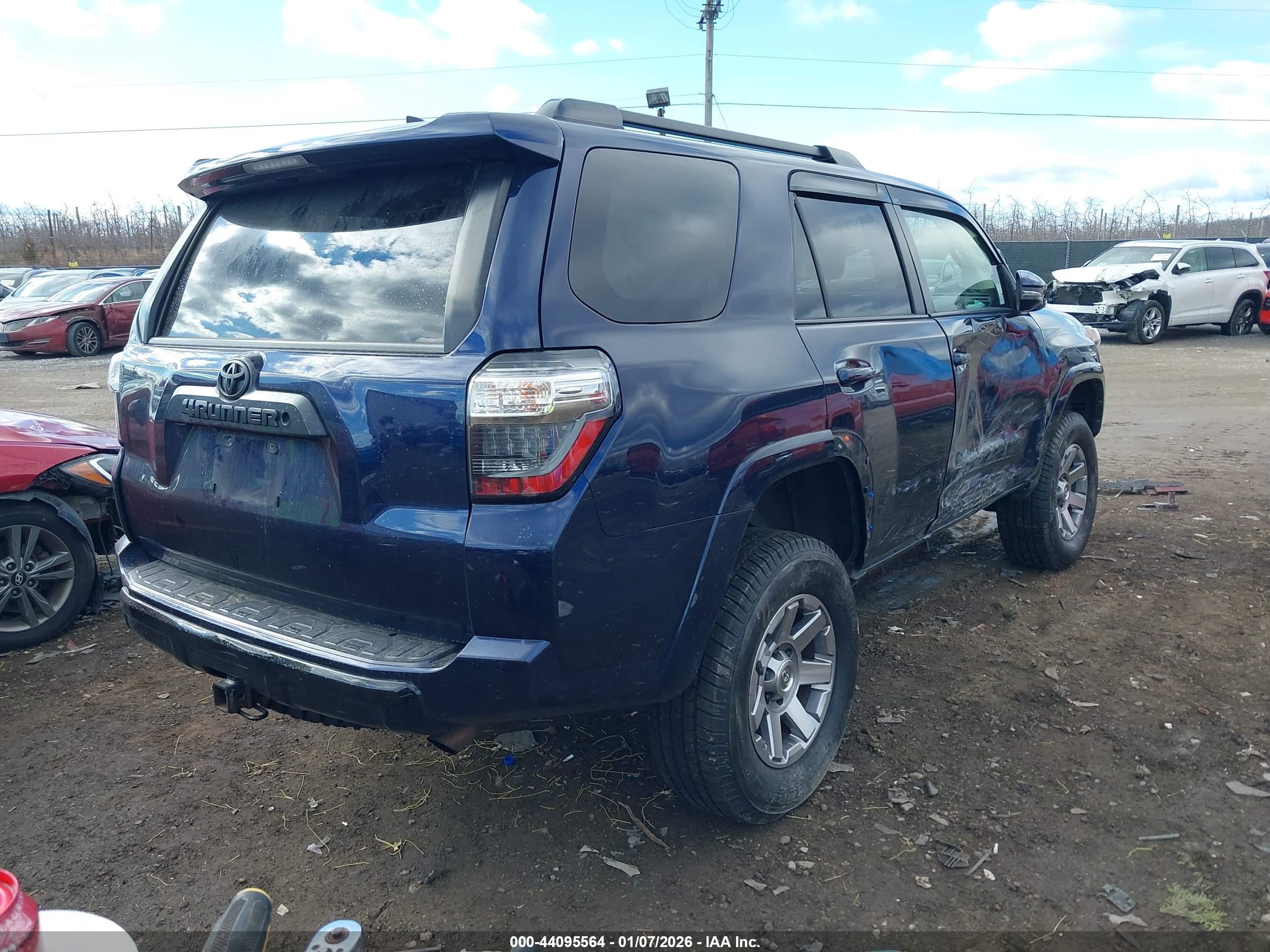 TOYOTA 4RUNNER image 4