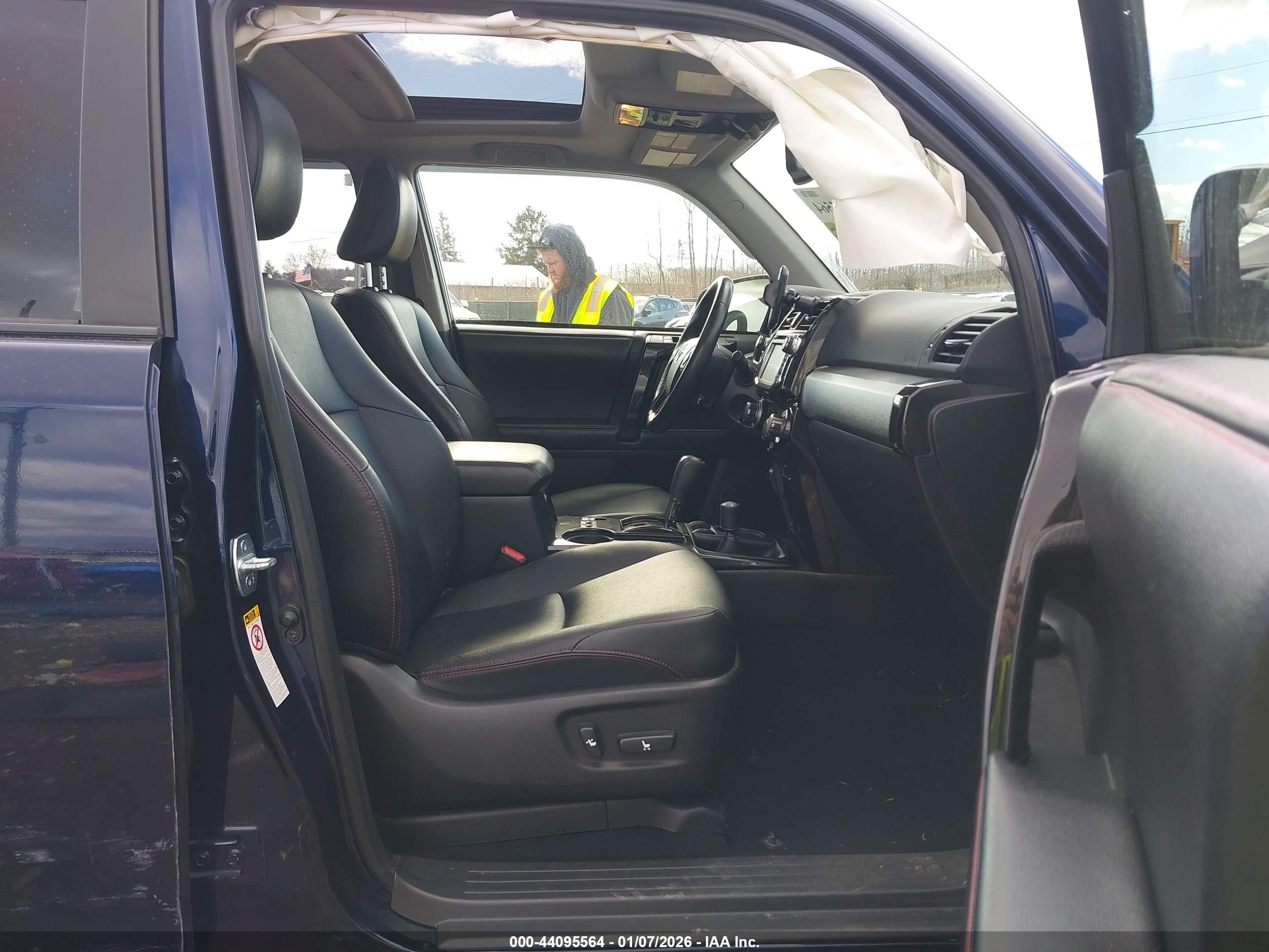 TOYOTA 4RUNNER image 5
