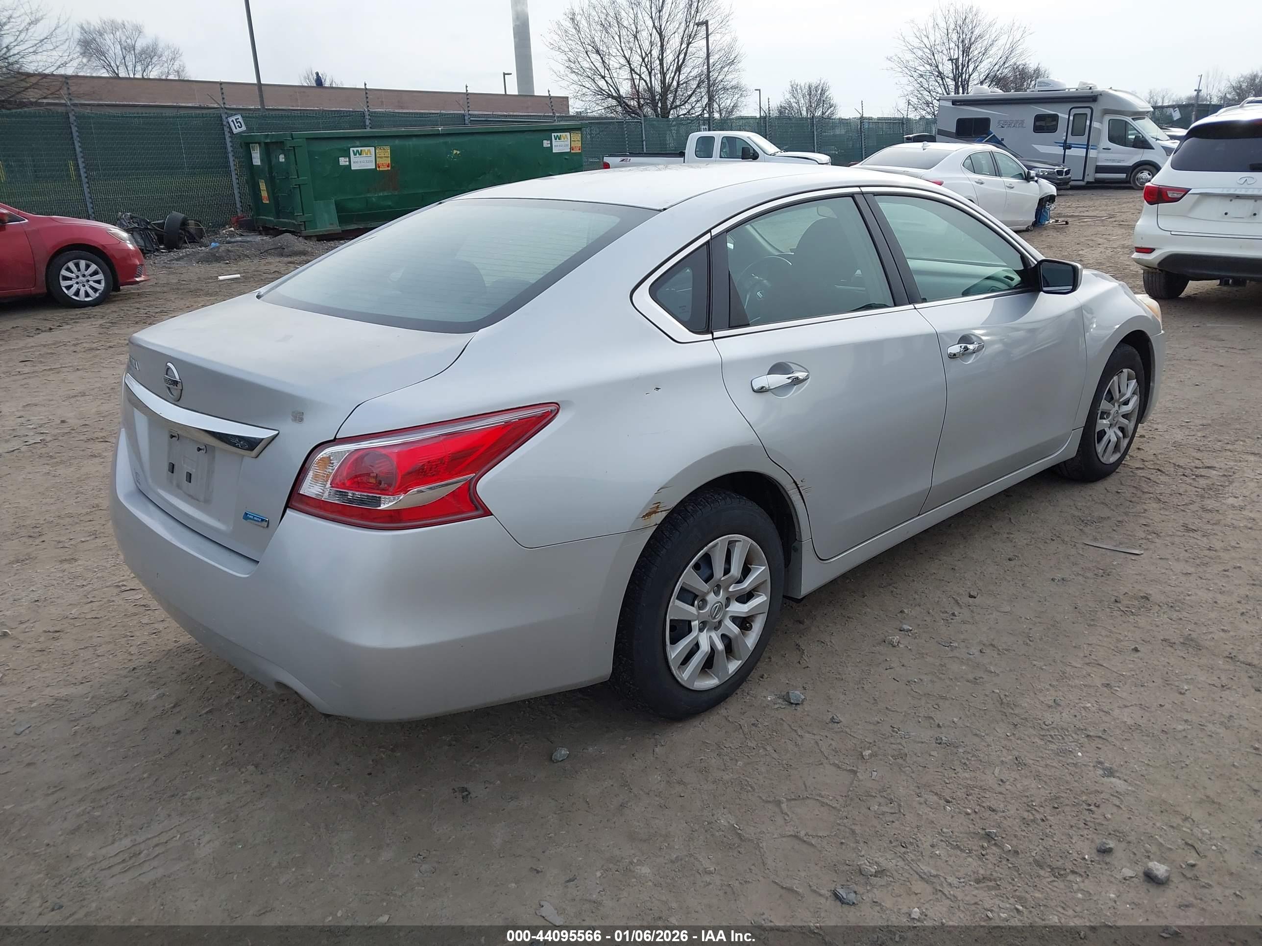 NISSAN ALTIMA image 4