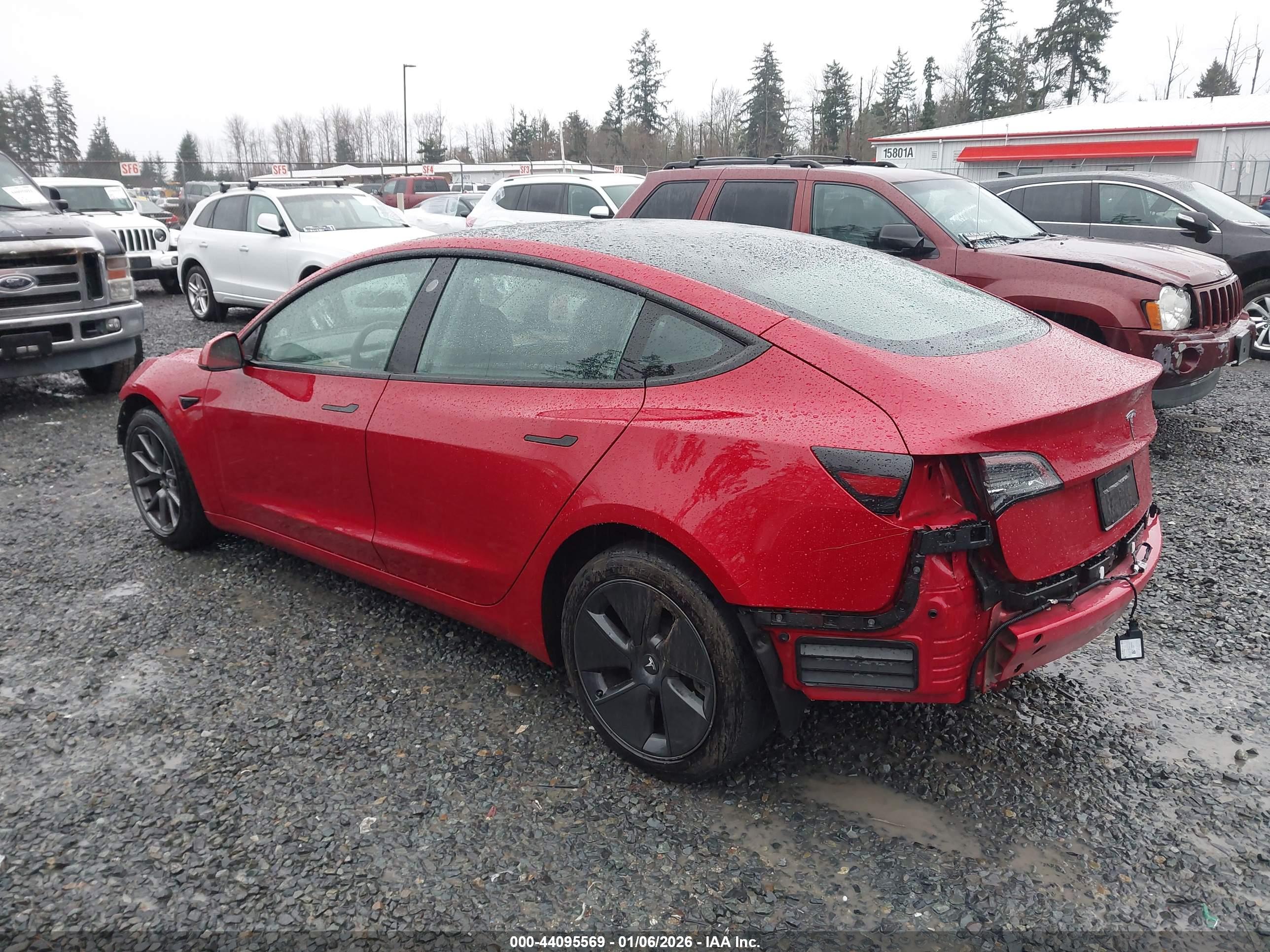 TESLA MODEL image 3