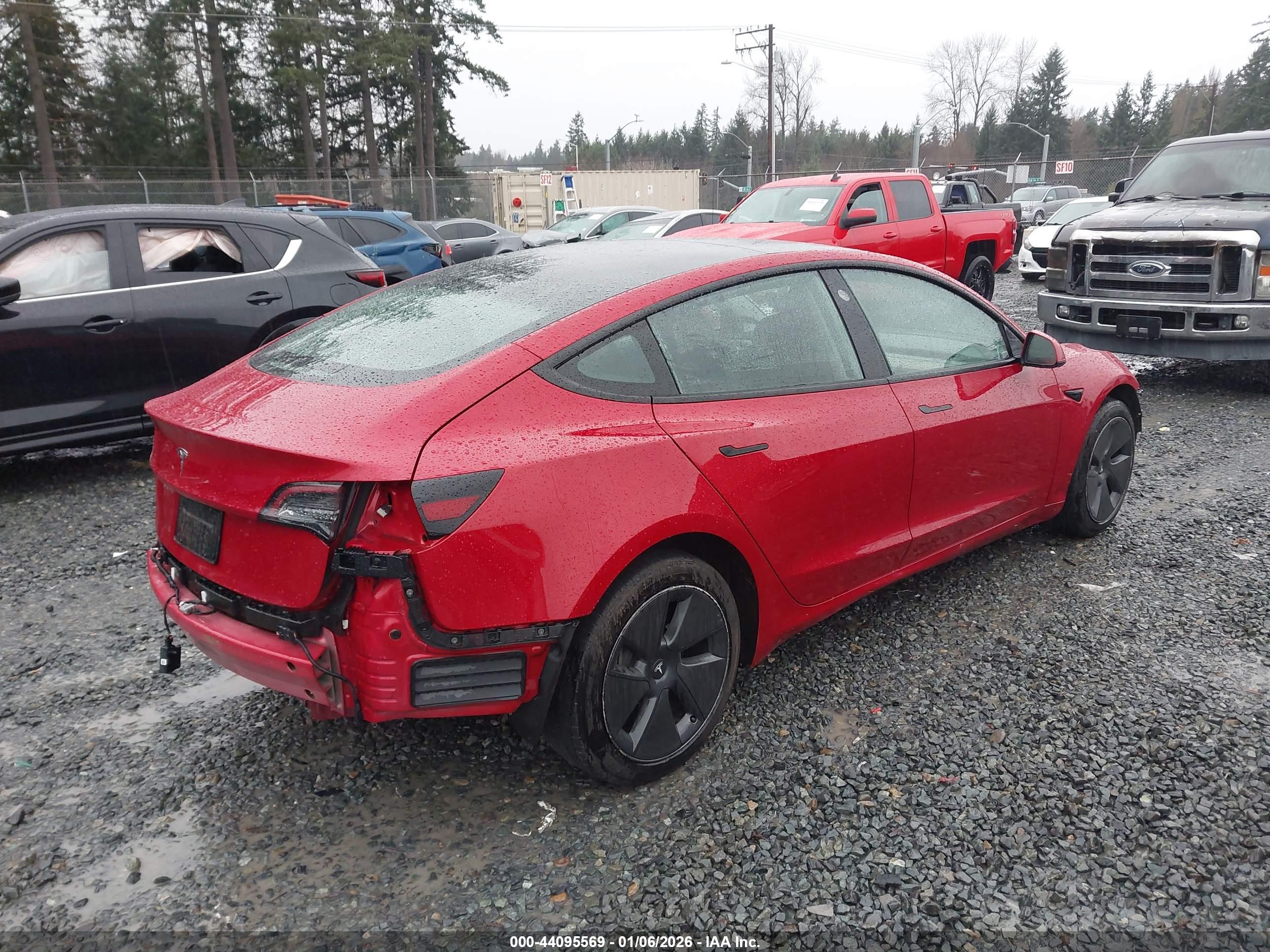 TESLA MODEL image 4
