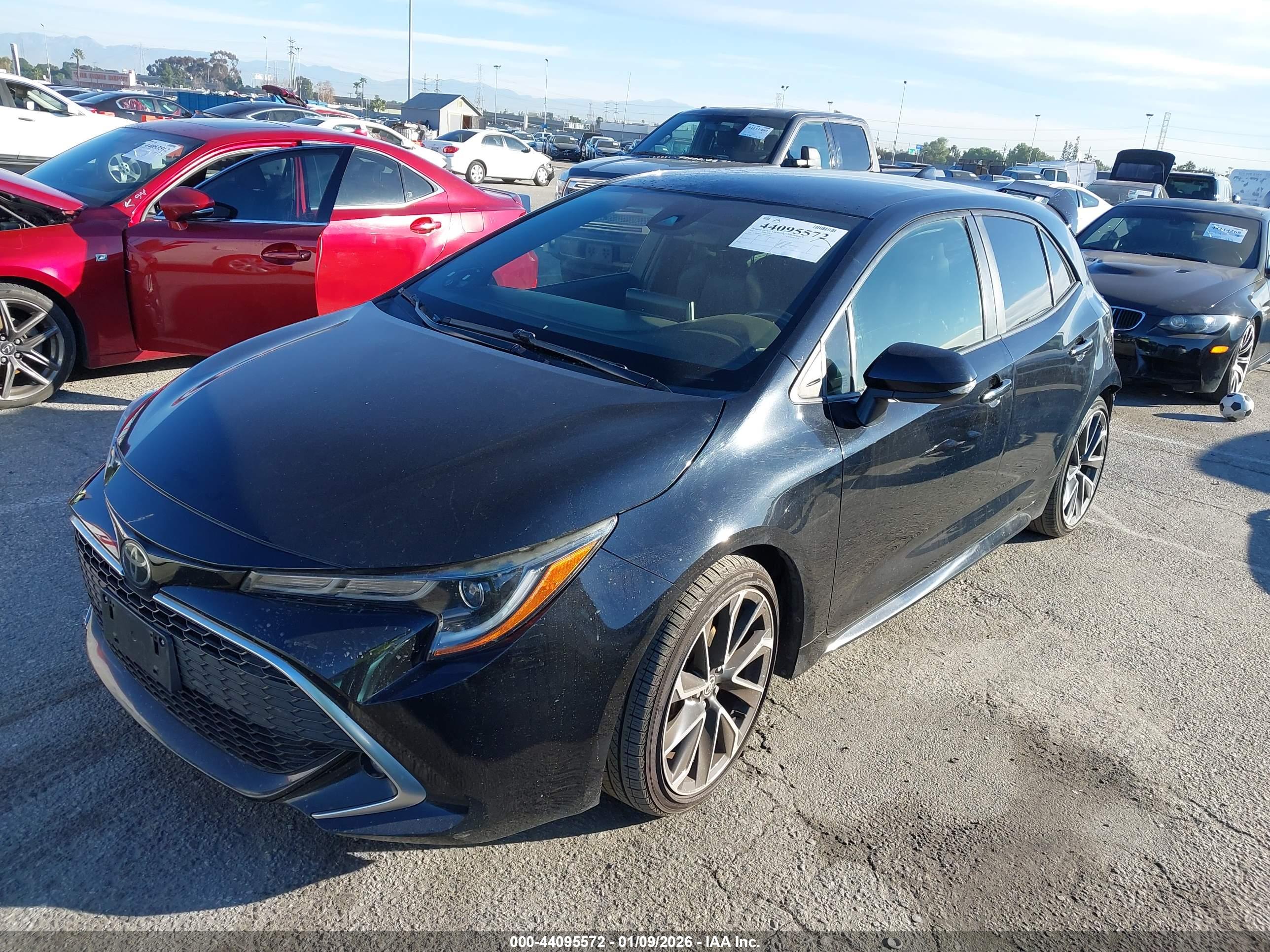 TOYOTA COROLLA image 2