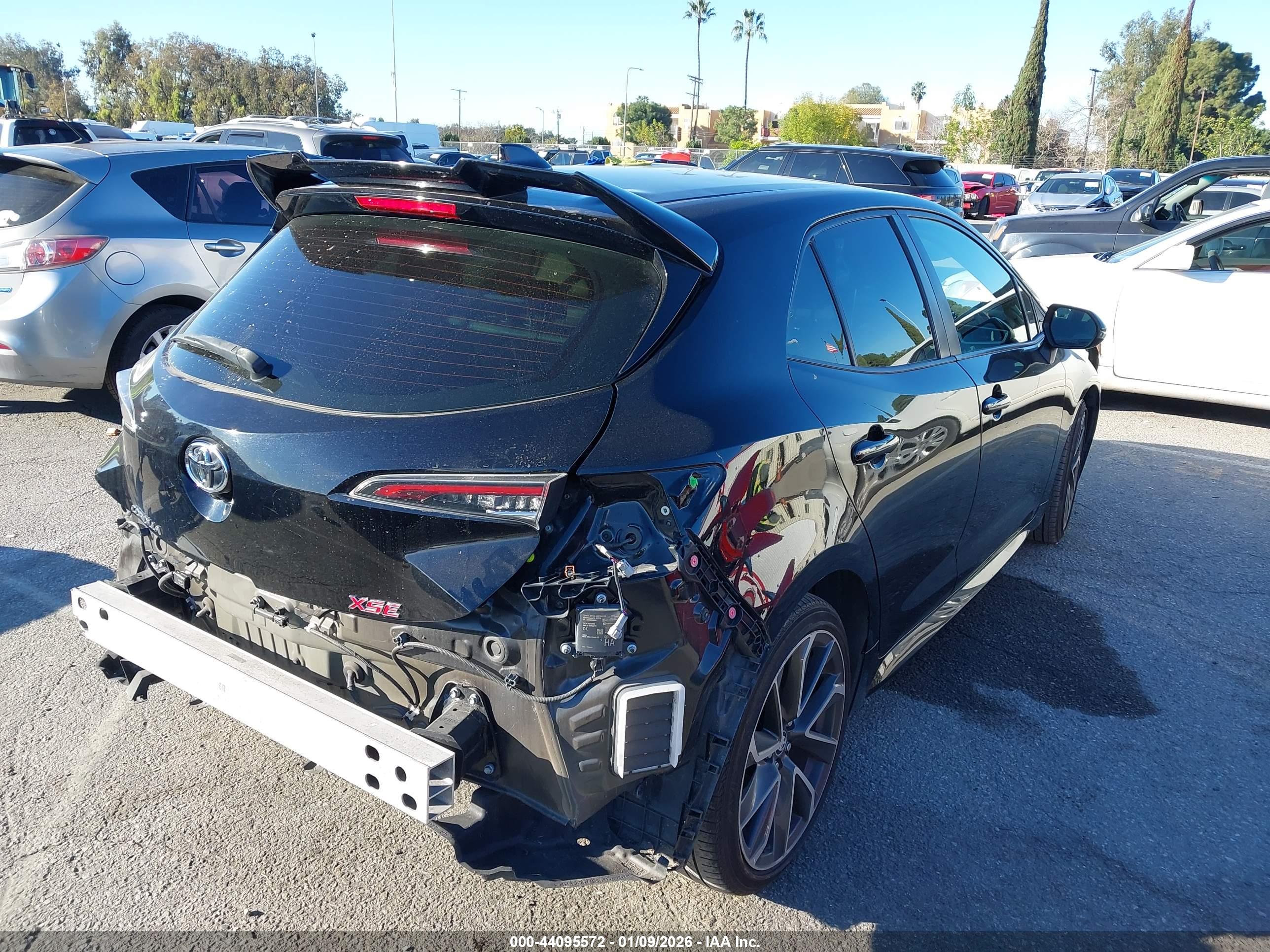TOYOTA COROLLA image 4