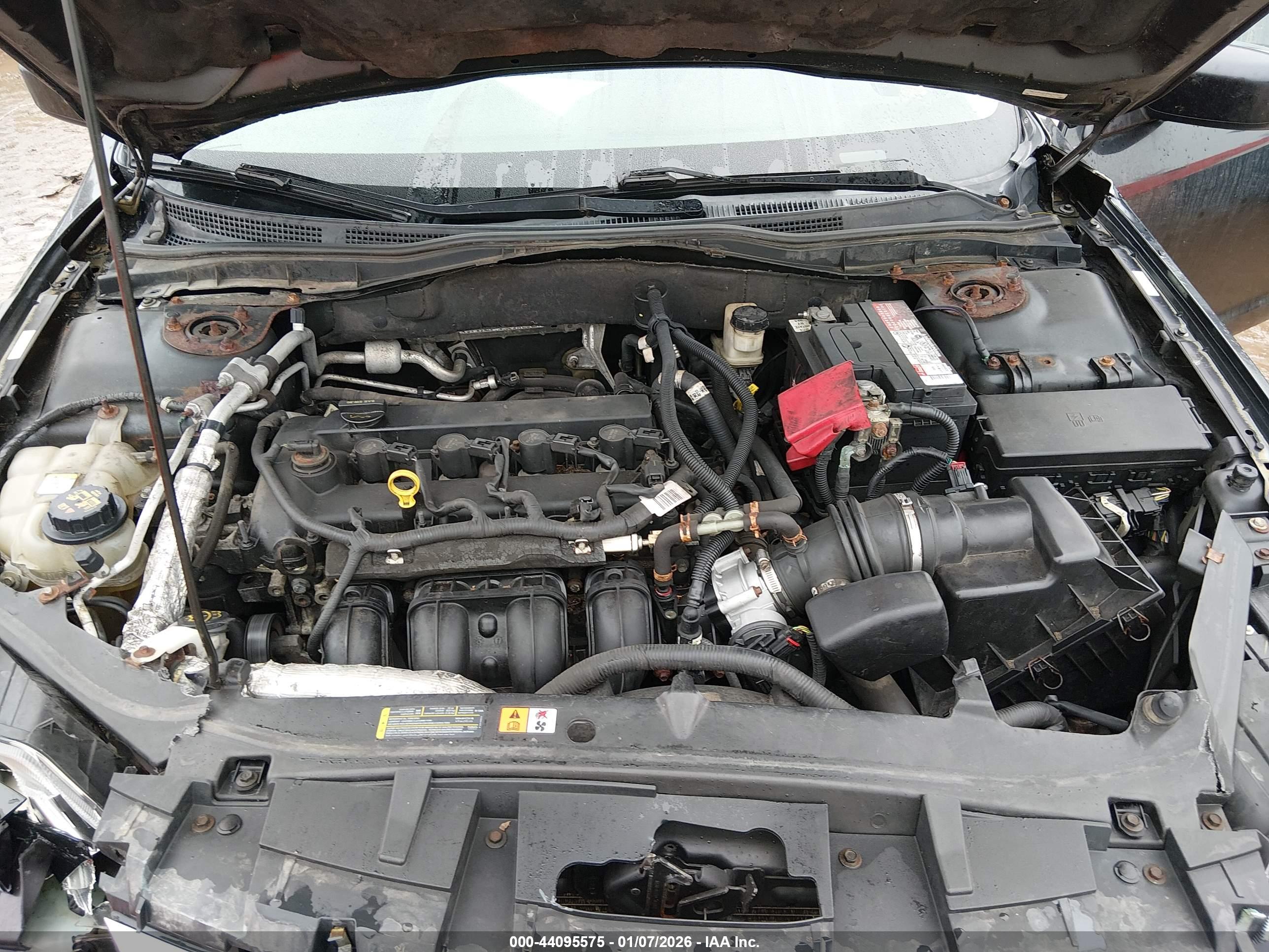 FORD FUSION image 10