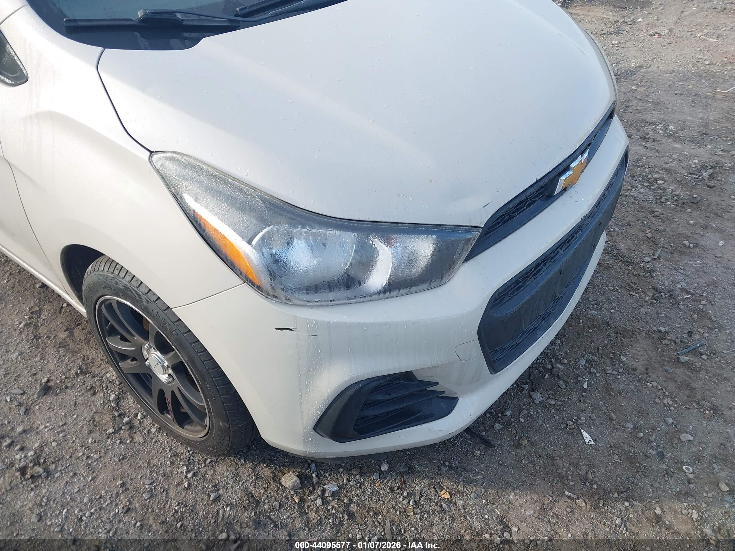 CHEVROLET SPARK image 6