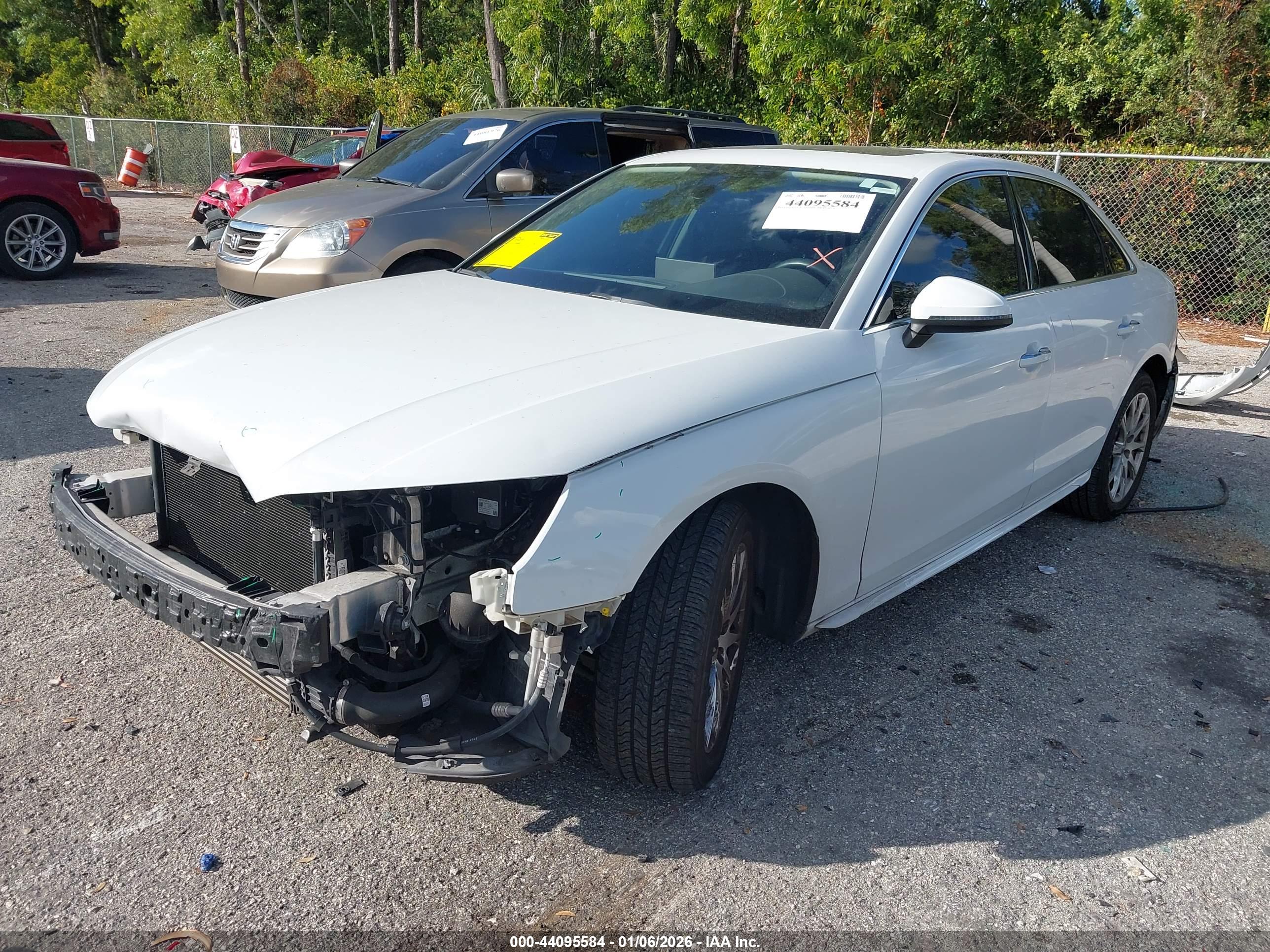 AUDI A4 image 2