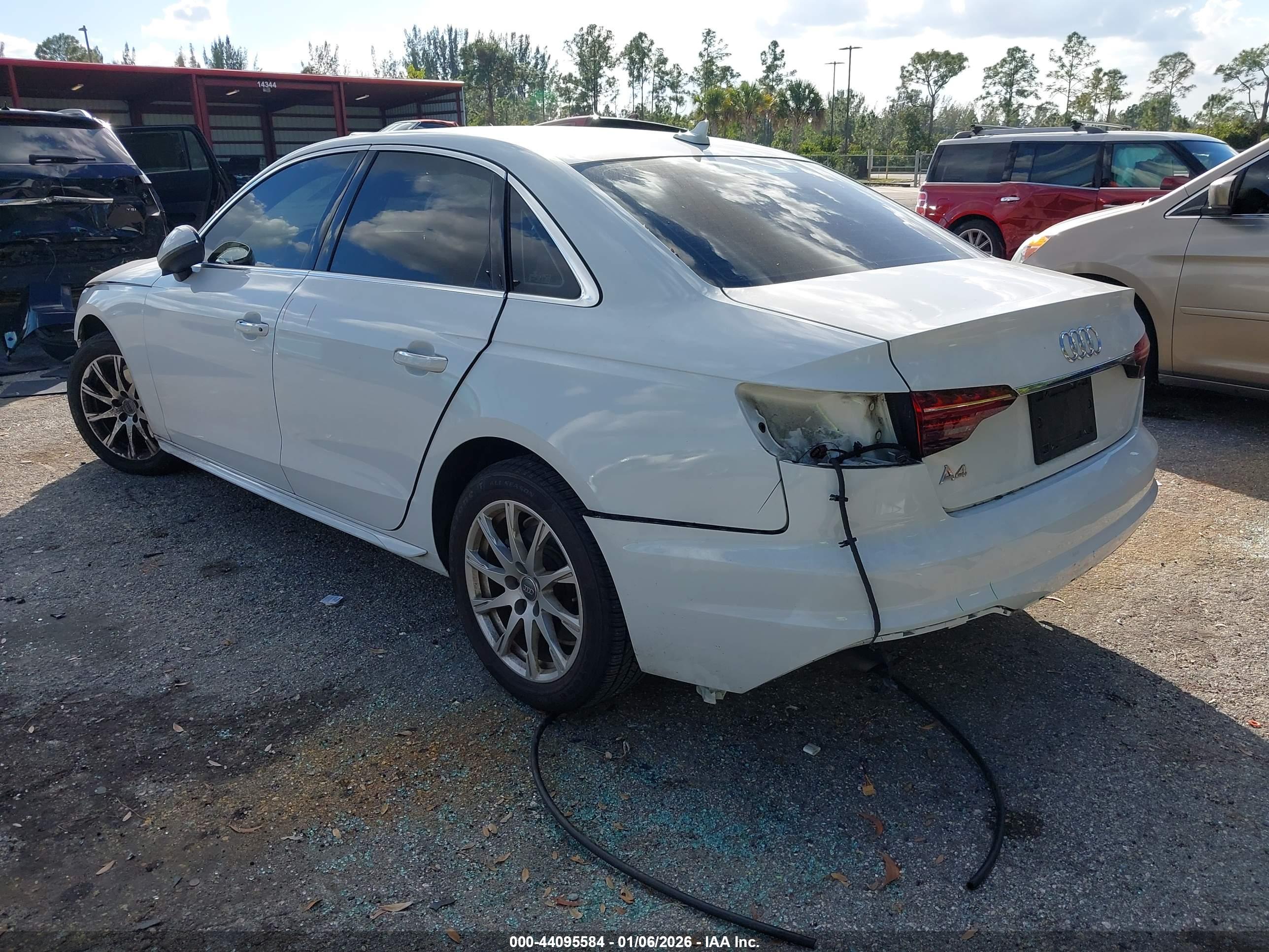 AUDI A4 image 3