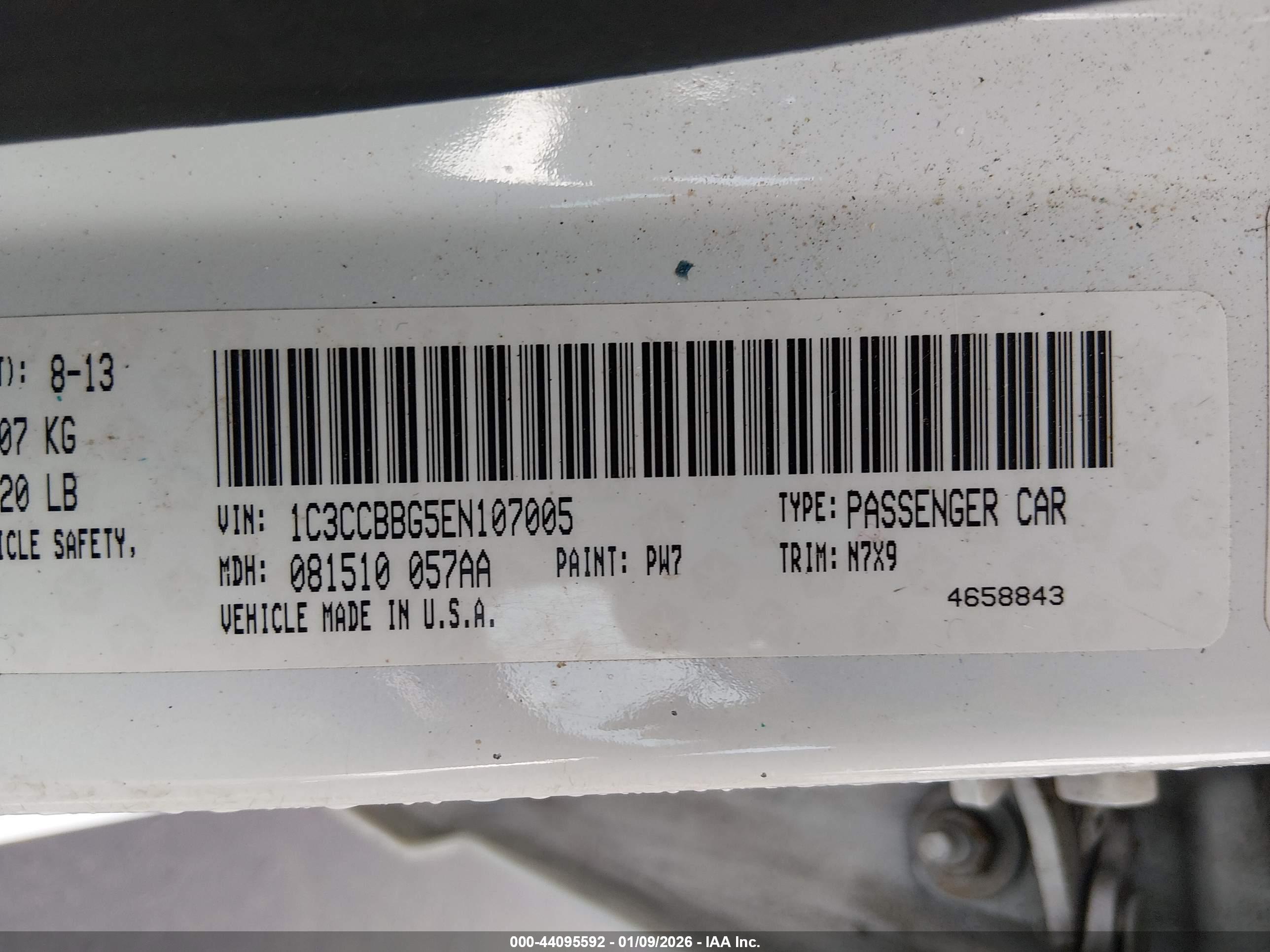 CHRYSLER 200 image 9