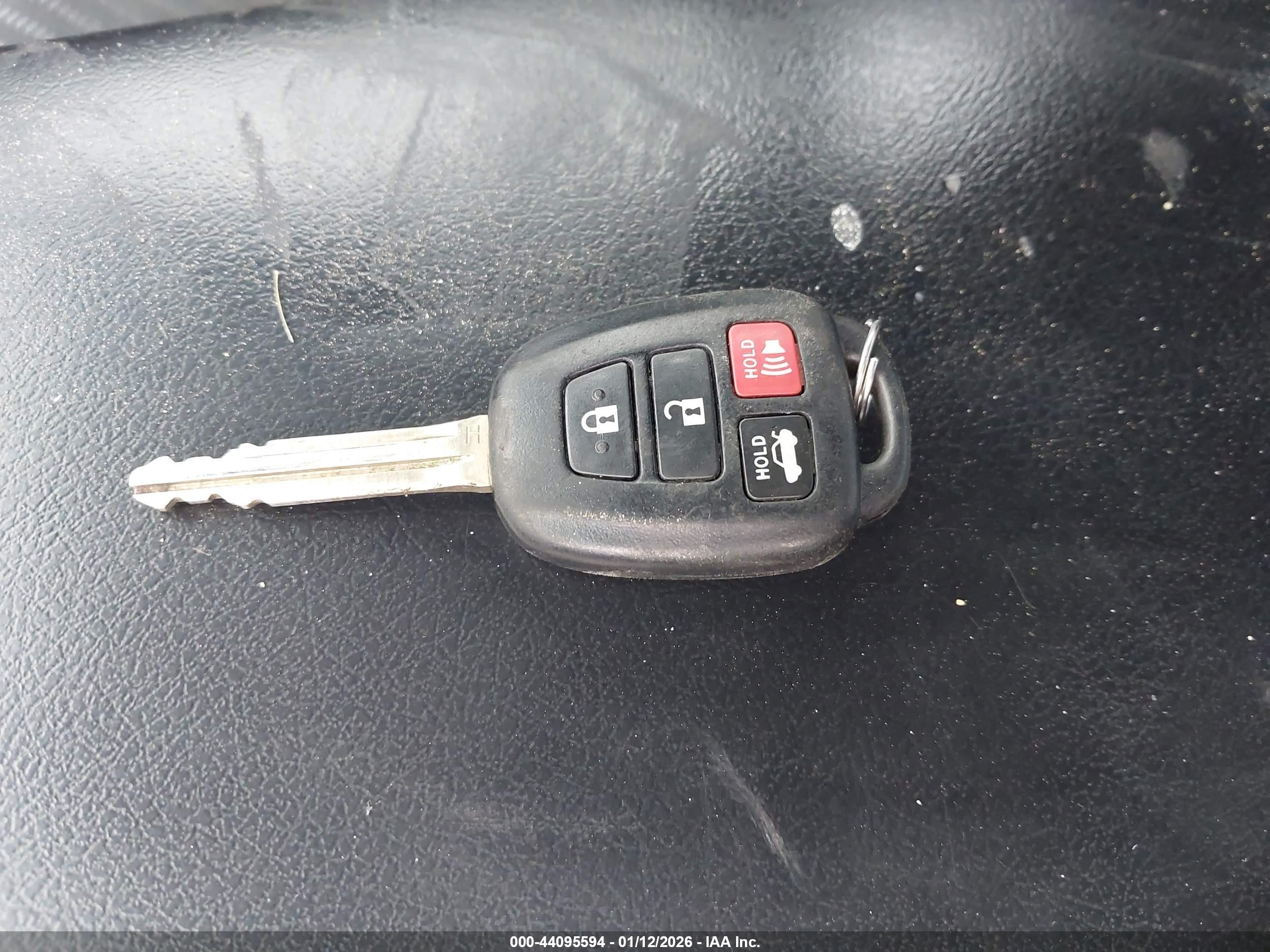 TOYOTA CAMRY image 11