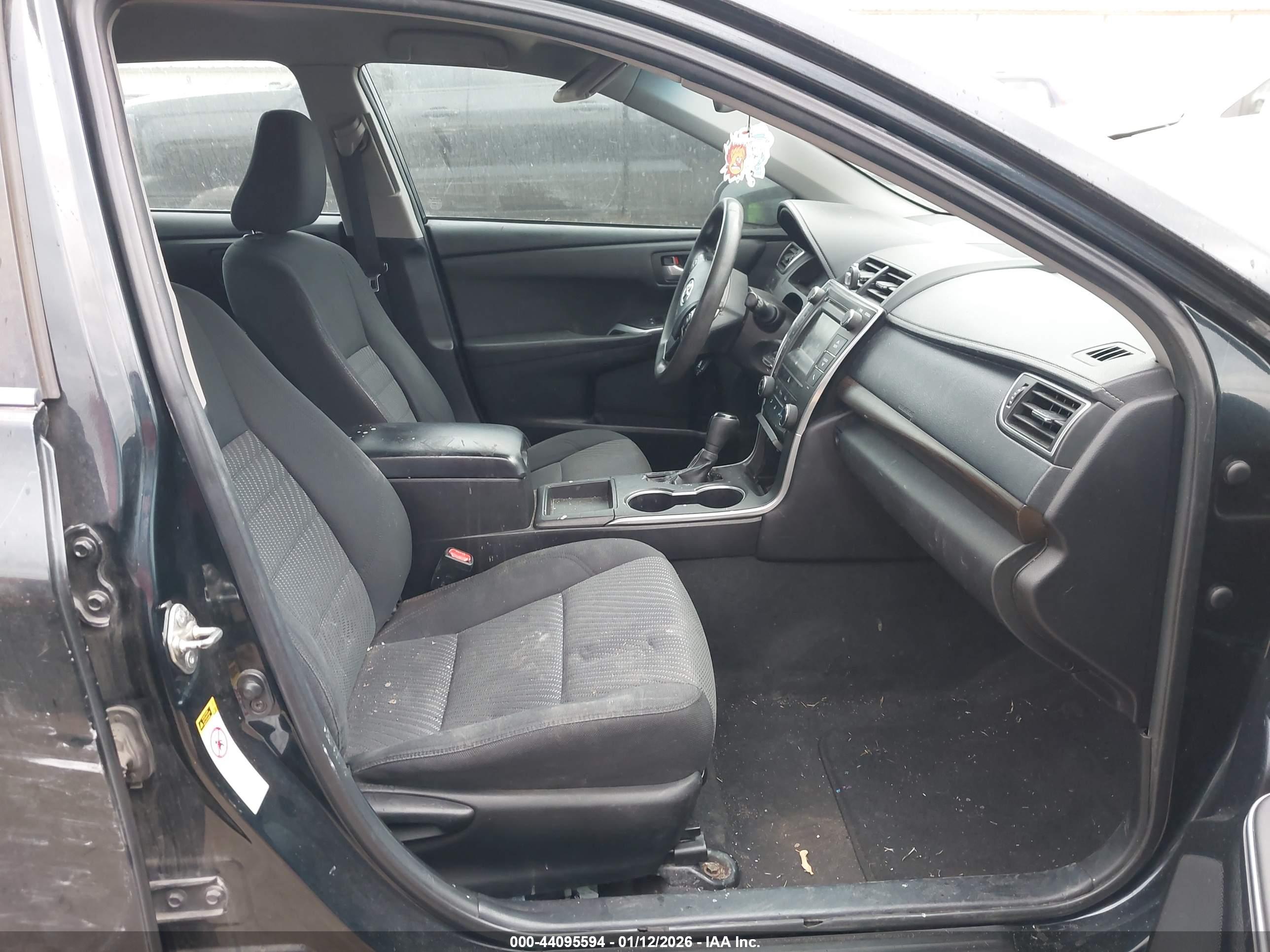 TOYOTA CAMRY image 5