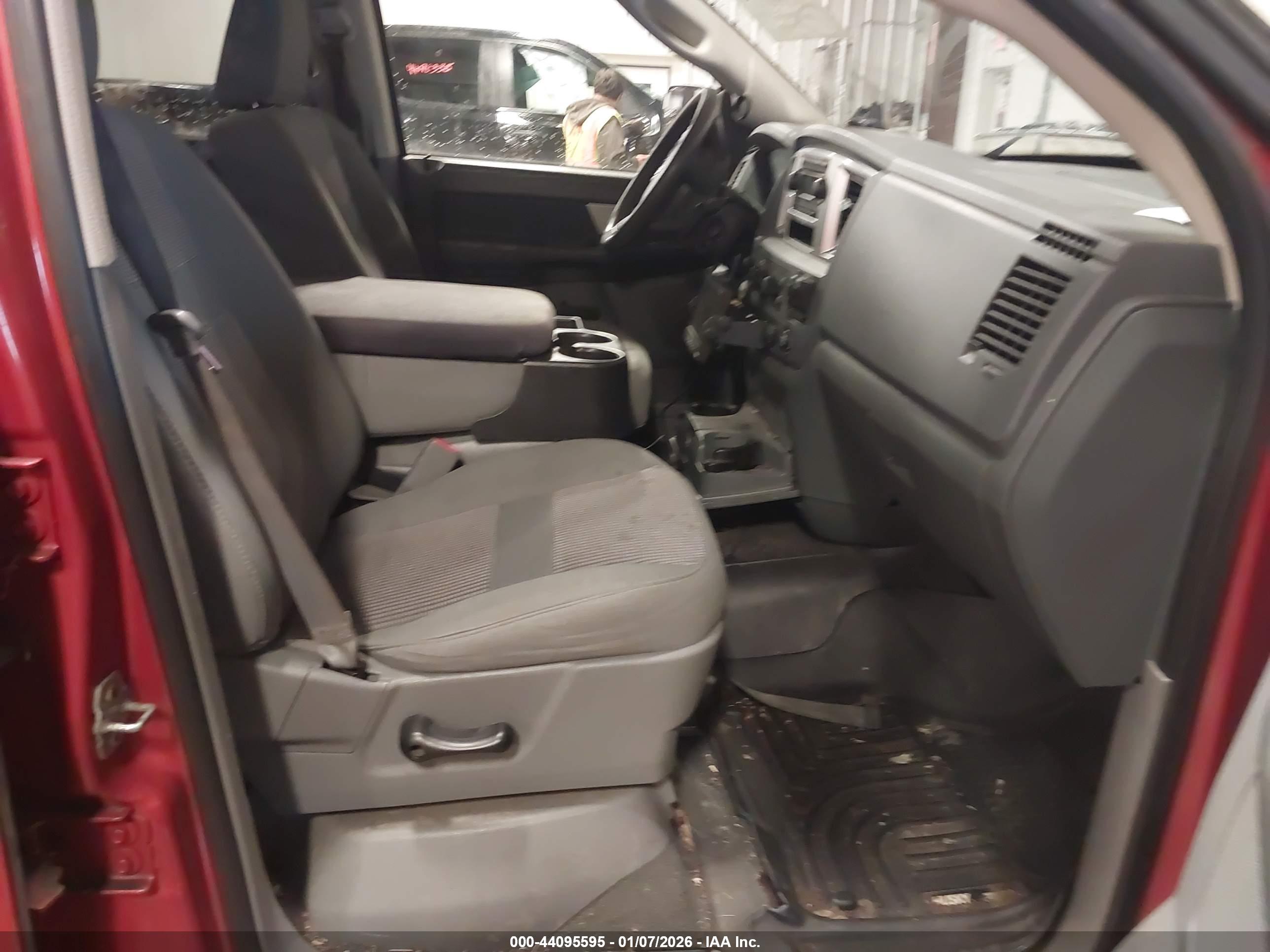 DODGE RAM image 5