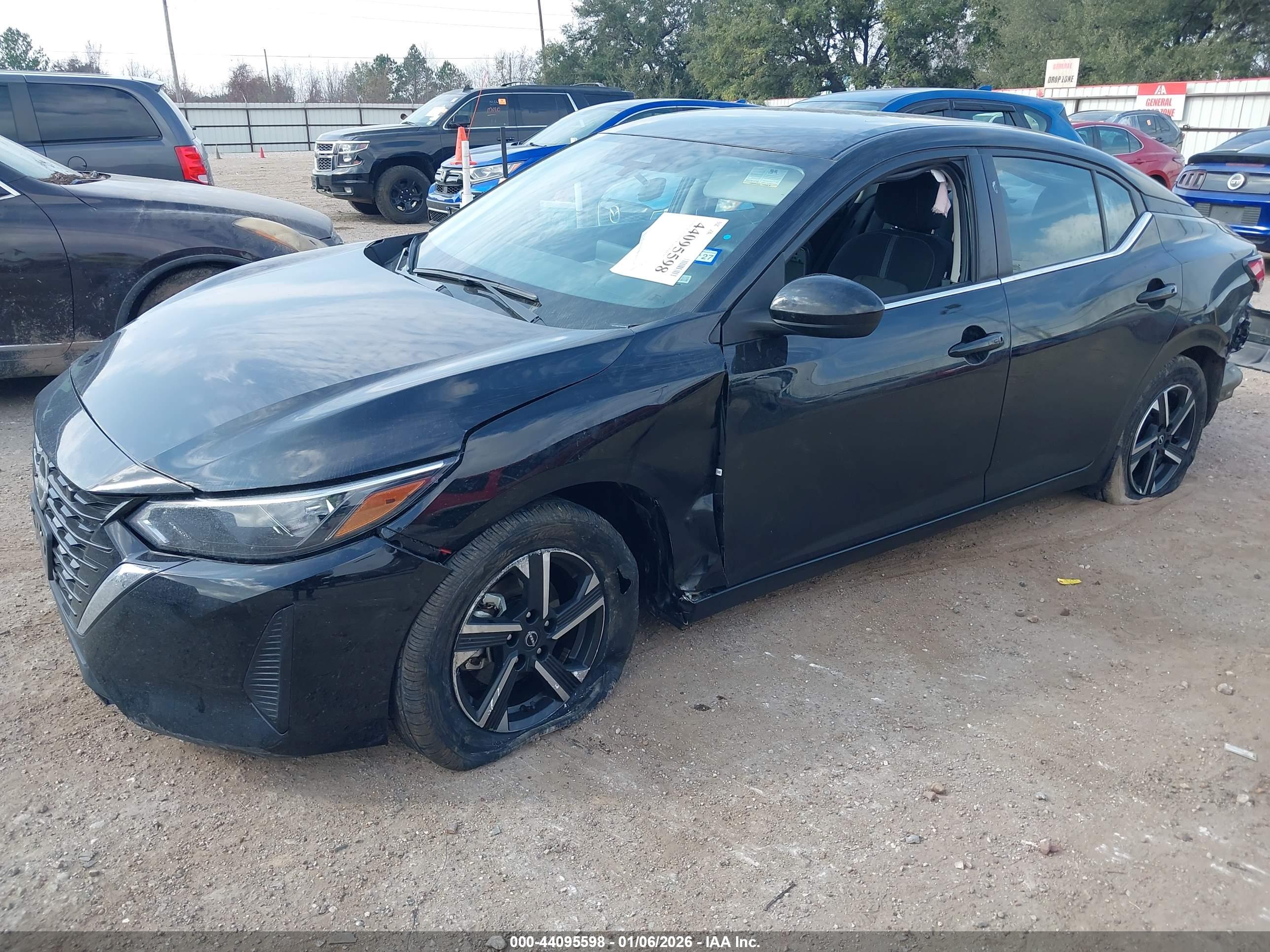 NISSAN SENTRA image 2