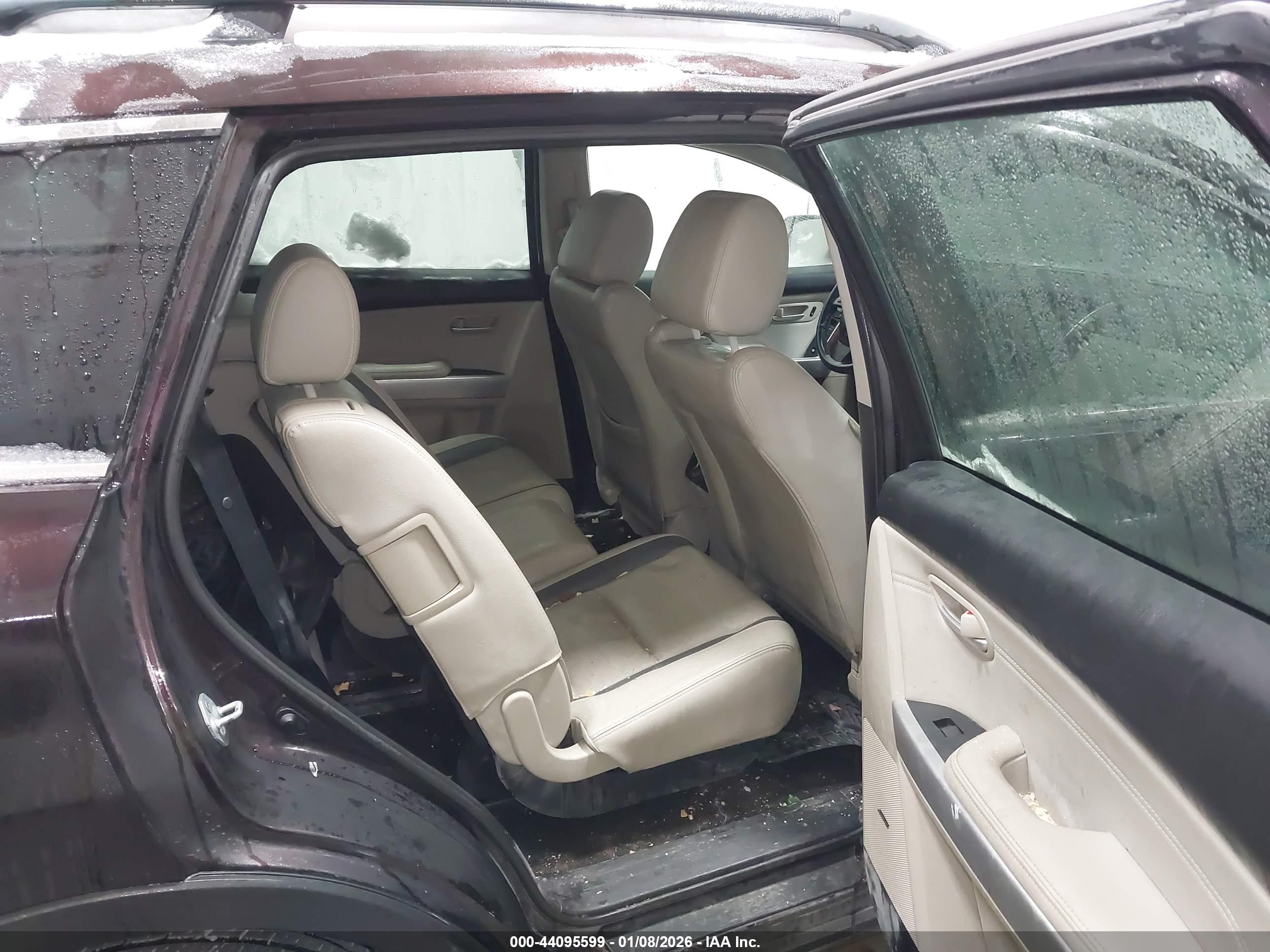 MAZDA CX-9 image 8