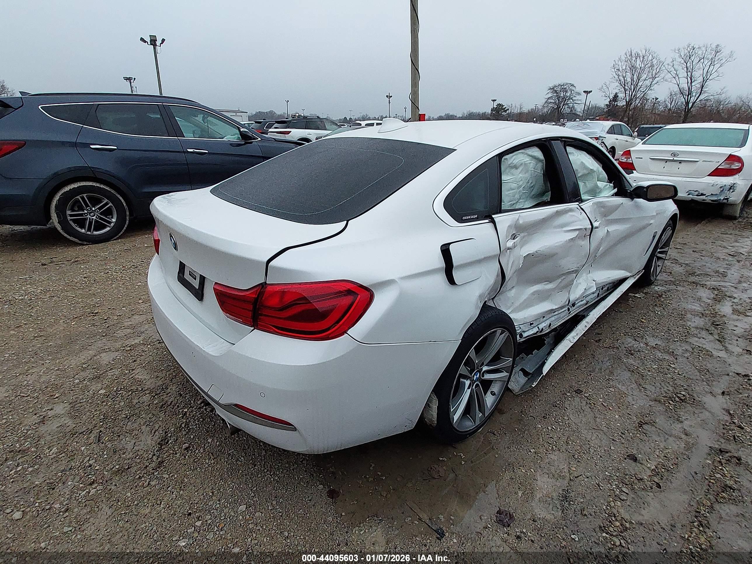 BMW 440I image 4