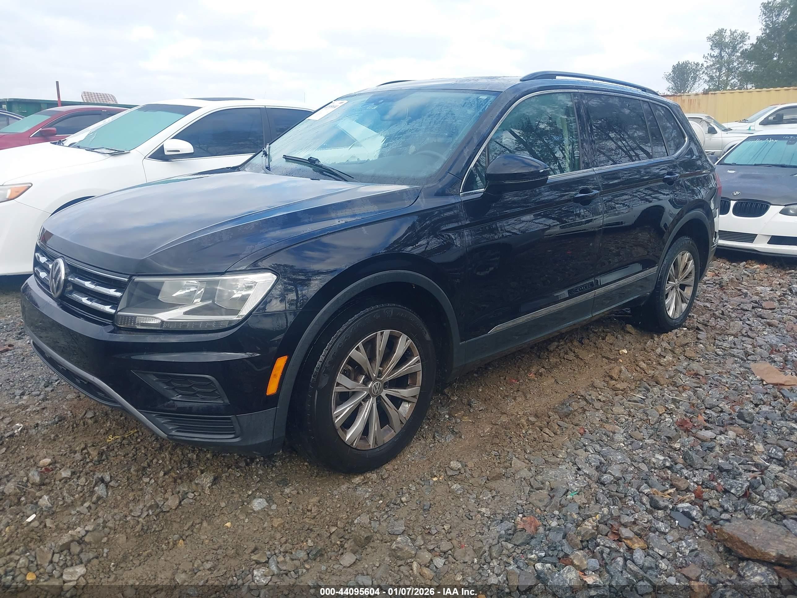 VOLKSWAGEN TIGUAN image 2