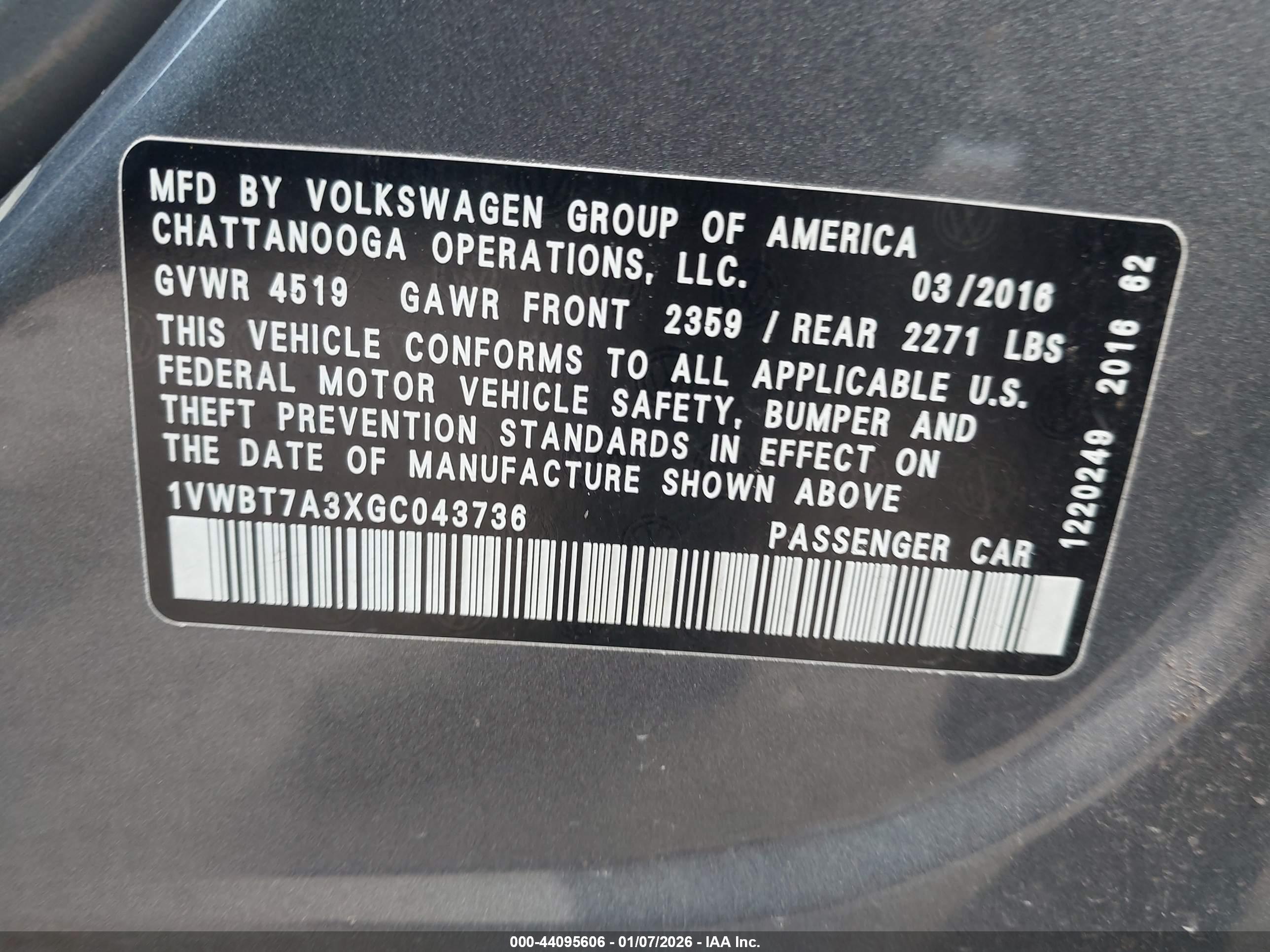 VOLKSWAGEN PASSAT image 9