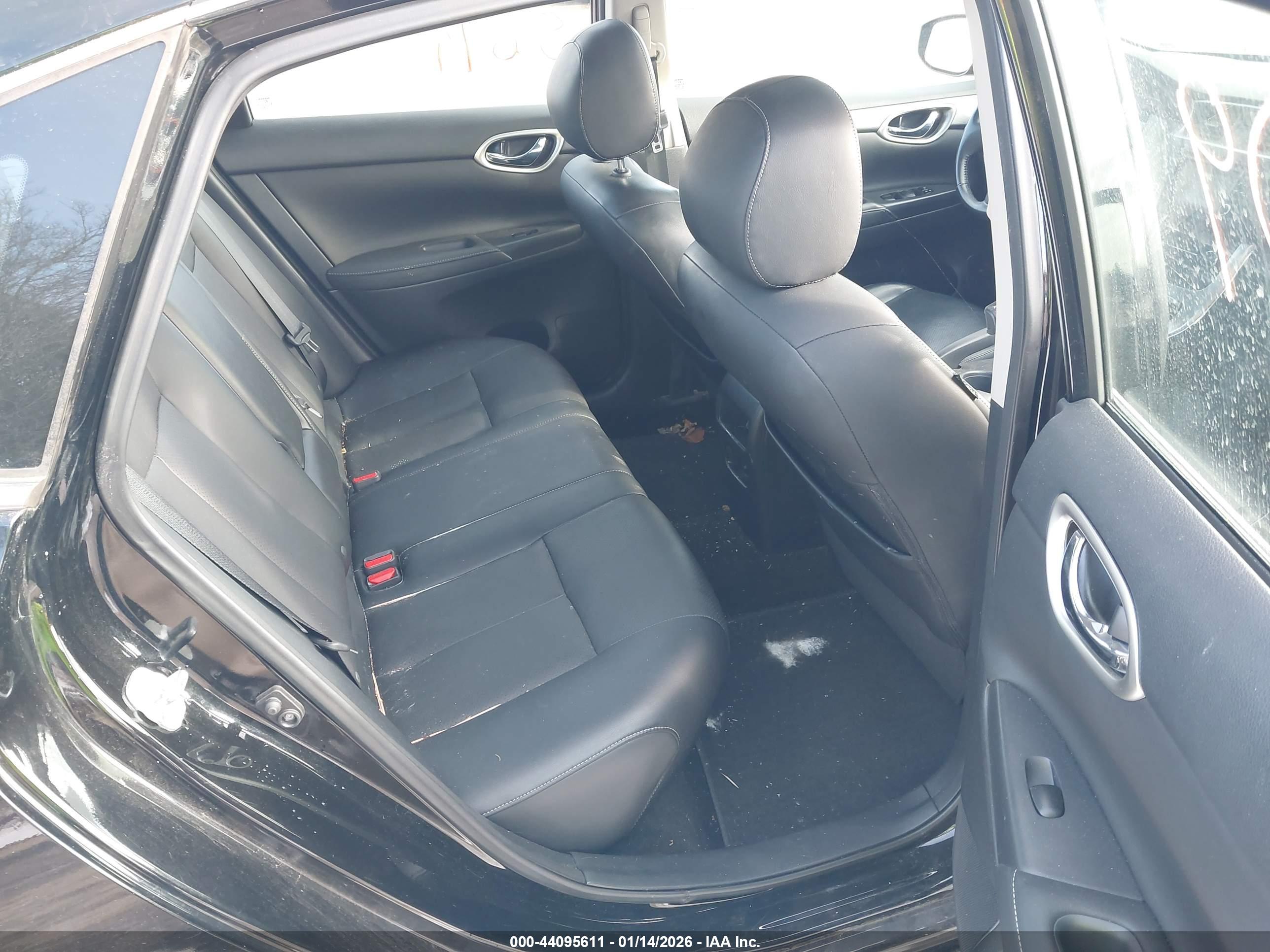 NISSAN SENTRA image 8