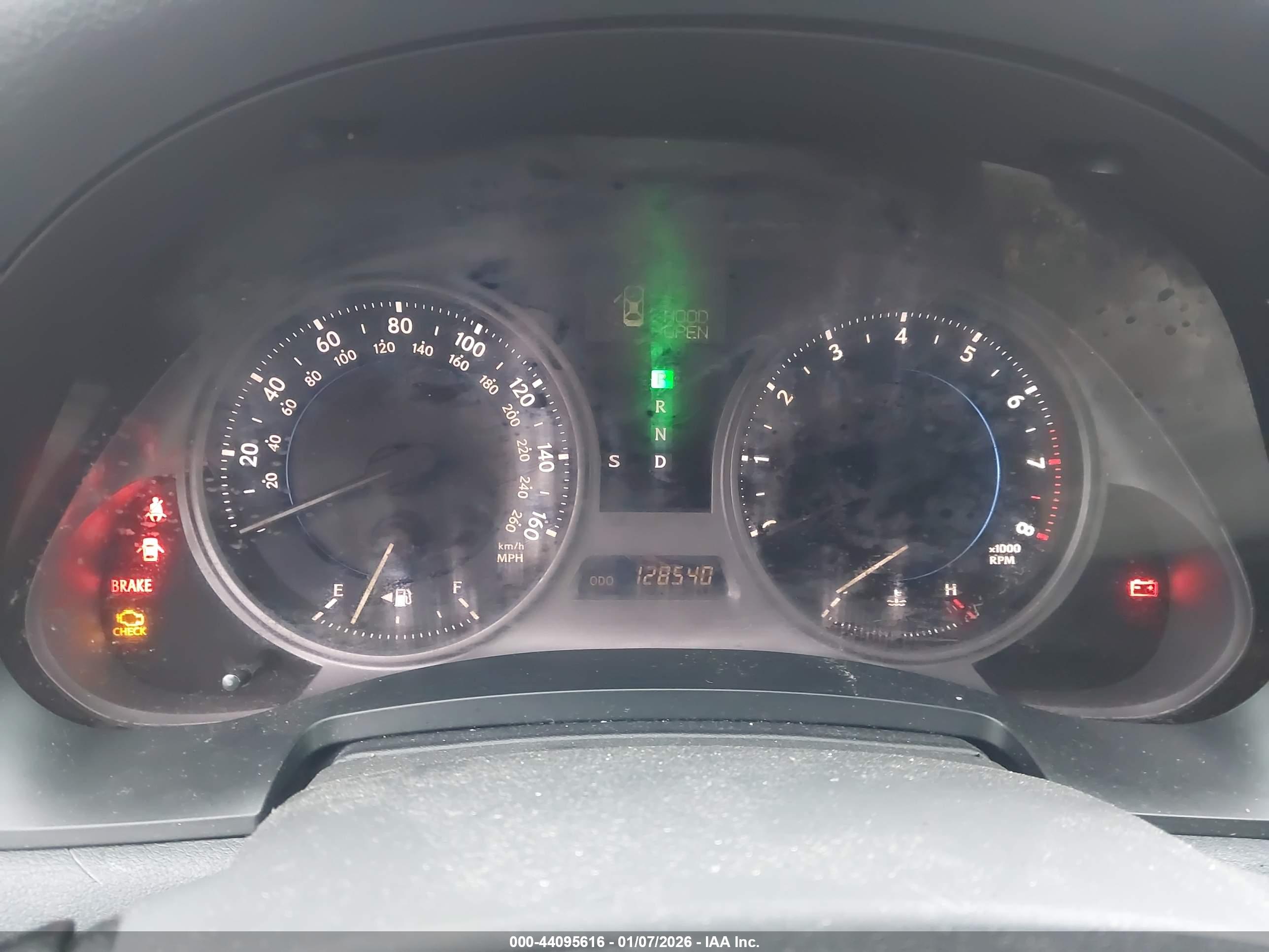 LEXUS IS image 7