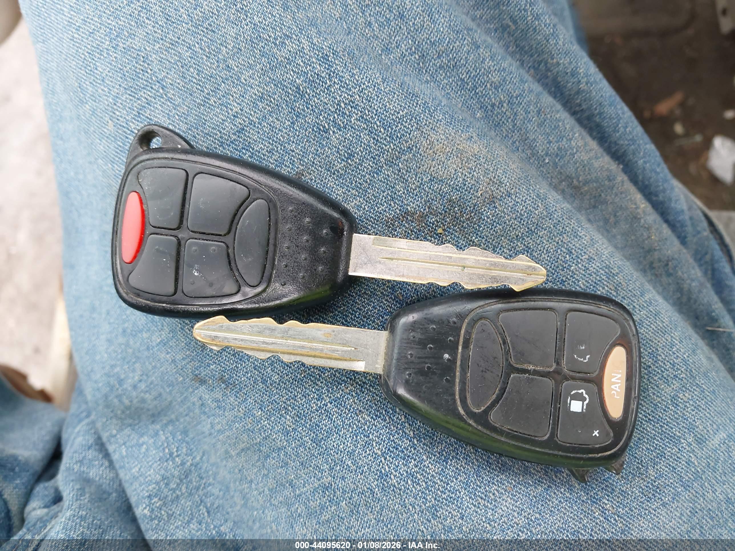 CHRYSLER TOWN image 11