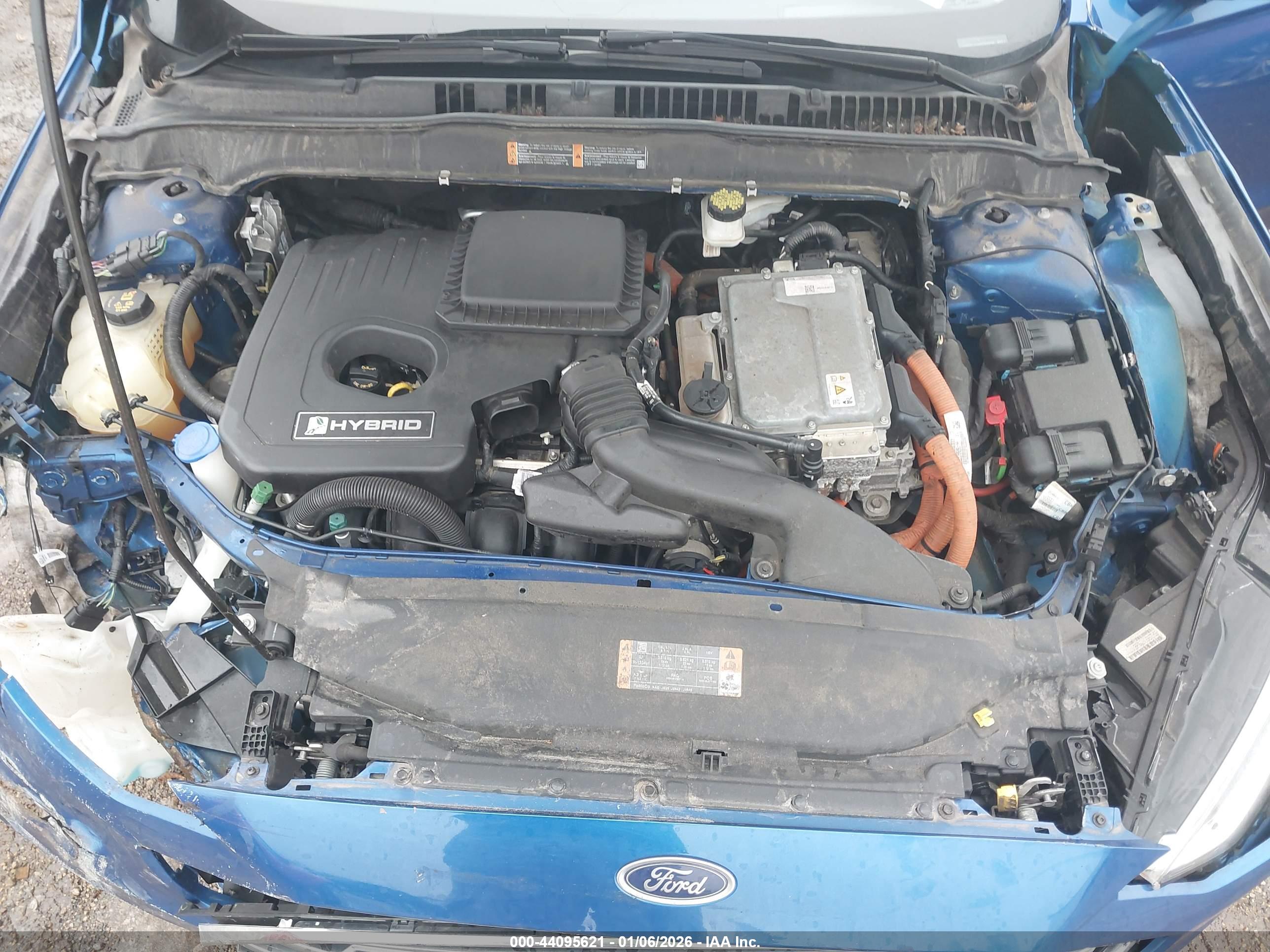 FORD FUSION image 10